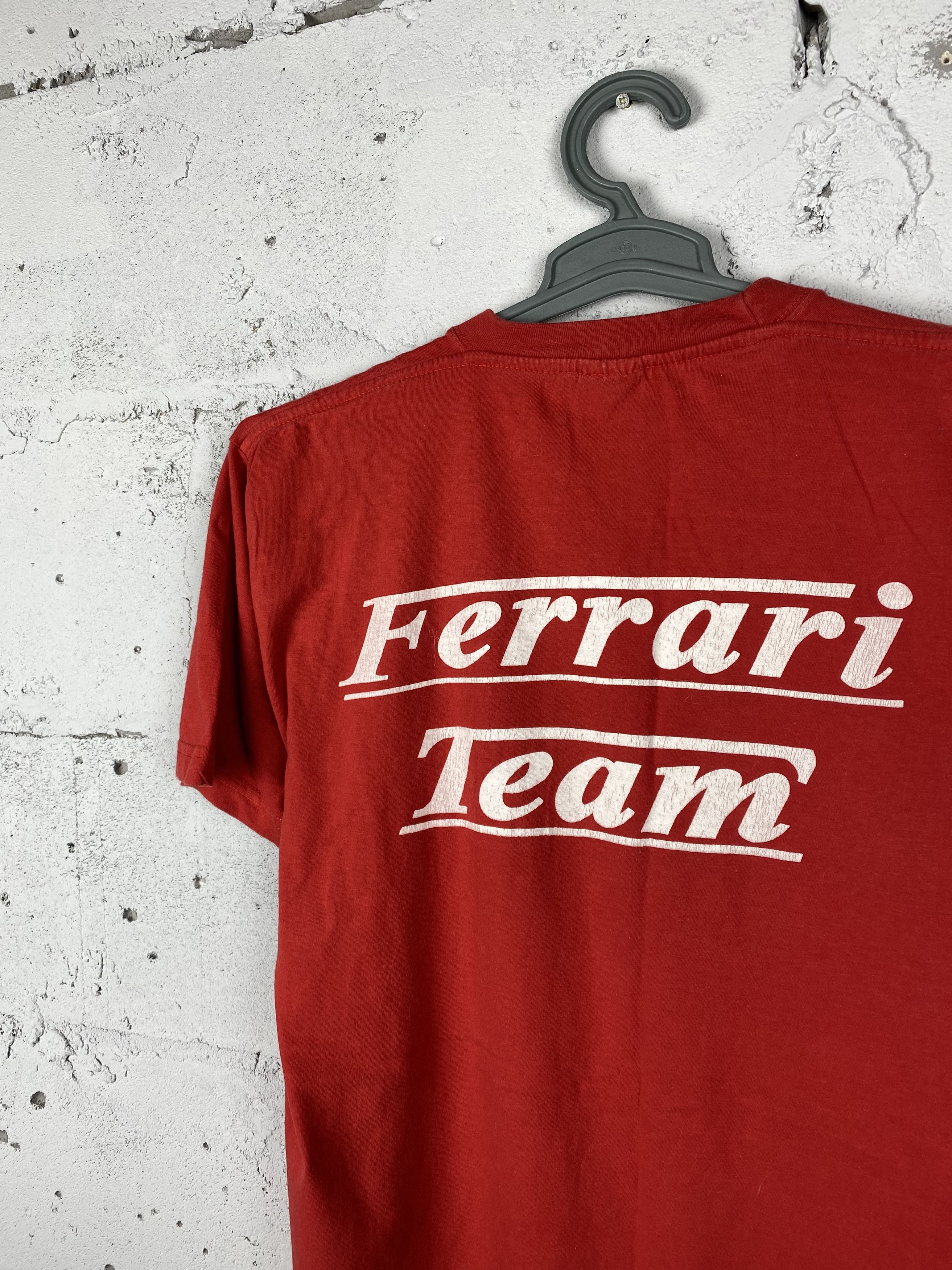 Formula 1 × Vintage 90s Vintage Team Ferrari F1 Racing Back Logo T-Shirt Size US M / EU 48-50 / 2 - 6 Thumbnail