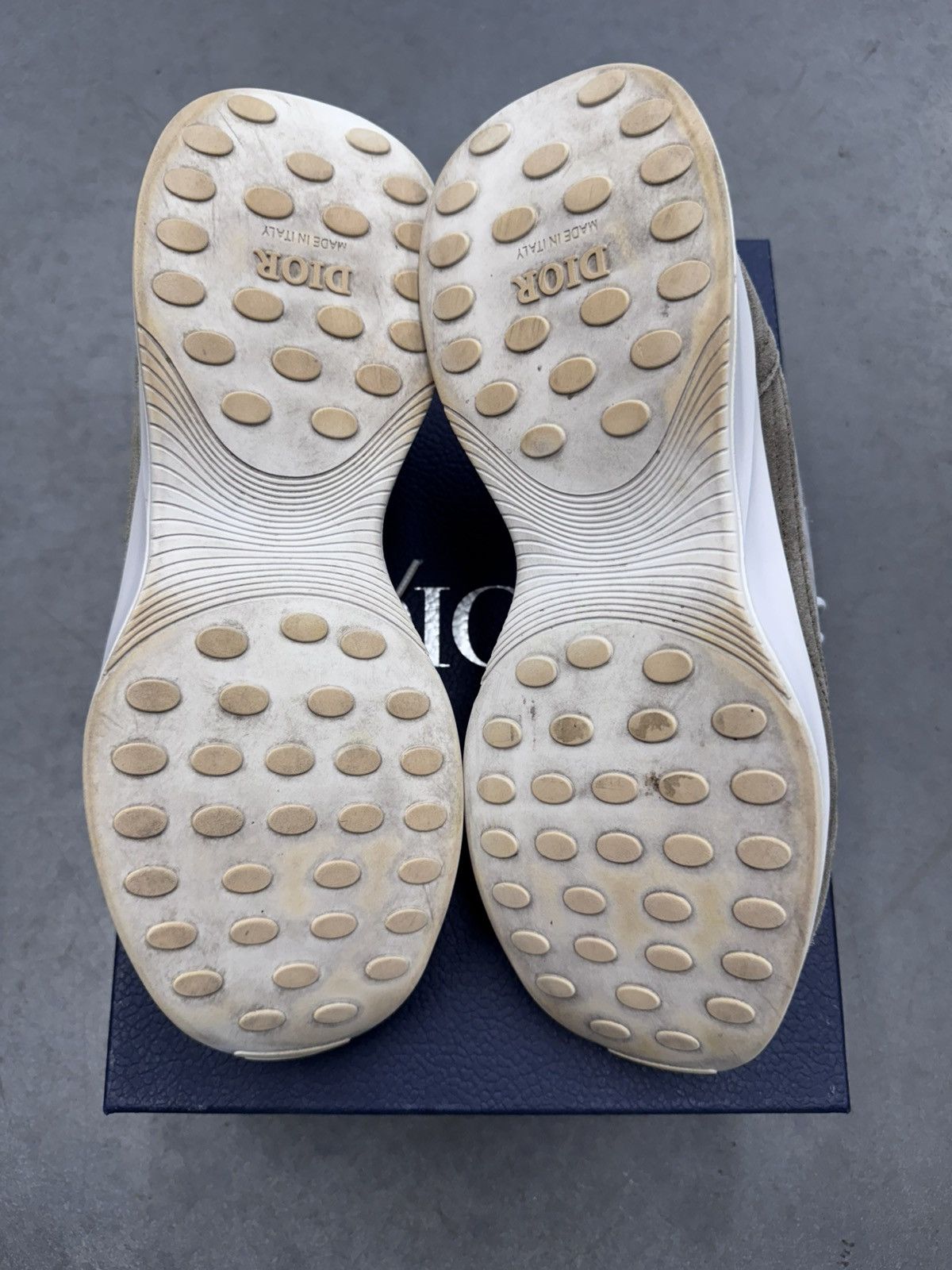 Dior Dior B25 Runner Sneaker White / Grey Size US 9 / EU 42 - 9 Thumbnail