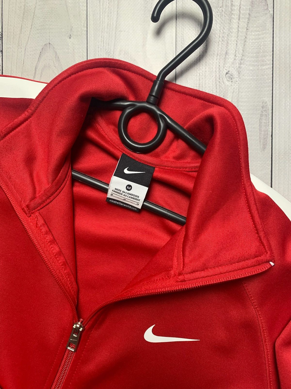 Vintage Vintage Nike Manchester United soccer jacket size M logo Size US M / EU 48-50 / 2 - 4 Thumbnail