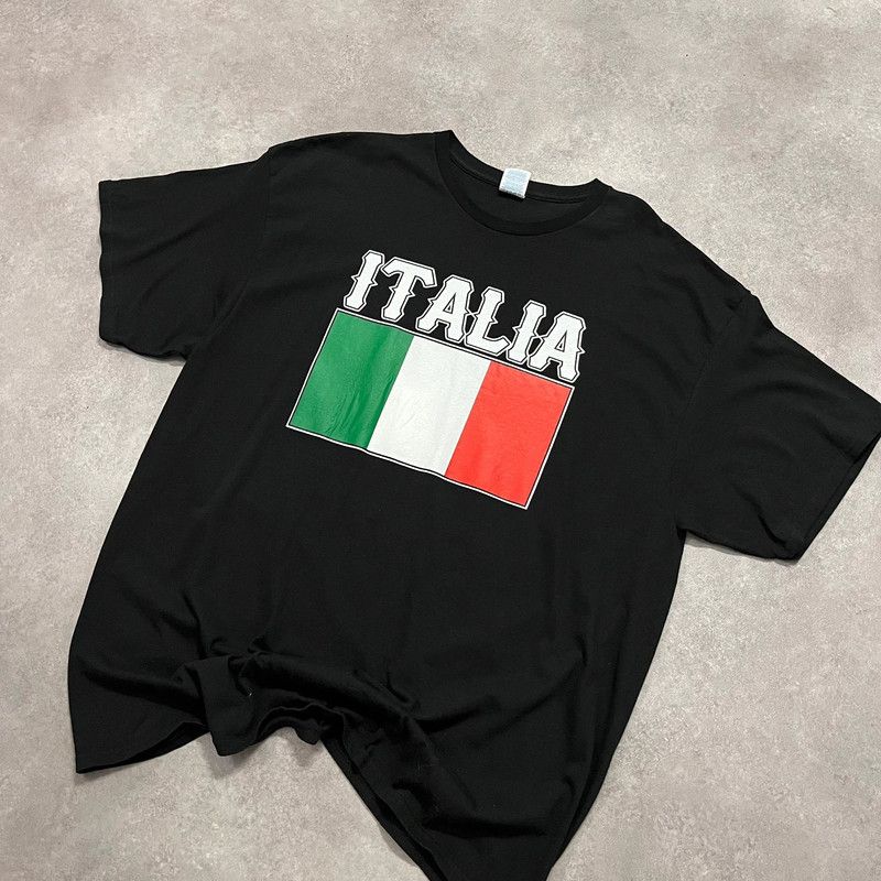Japanese Brand Vintage Italia Flag Spellout T-Shirt Retro Y2K Baggy Italy Size US XXL / EU 58 / 5 - 2 Thumbnail