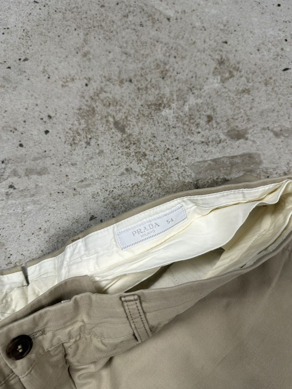 Prada Prada 2015 Beige Casual Chino Shorts Size US 36 / EU 52 - 9 Thumbnail