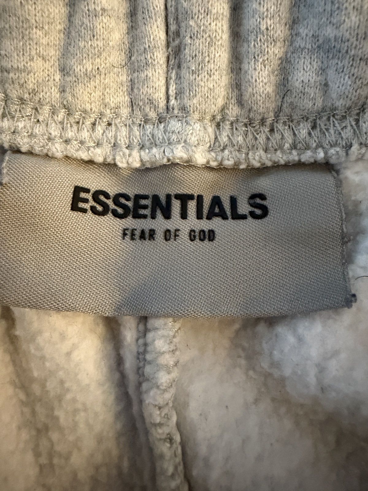 Essentials ESSENTIALS FEAR OF GOD GREY SHORTS SIZE XXS Size US 27 - 3 Thumbnail