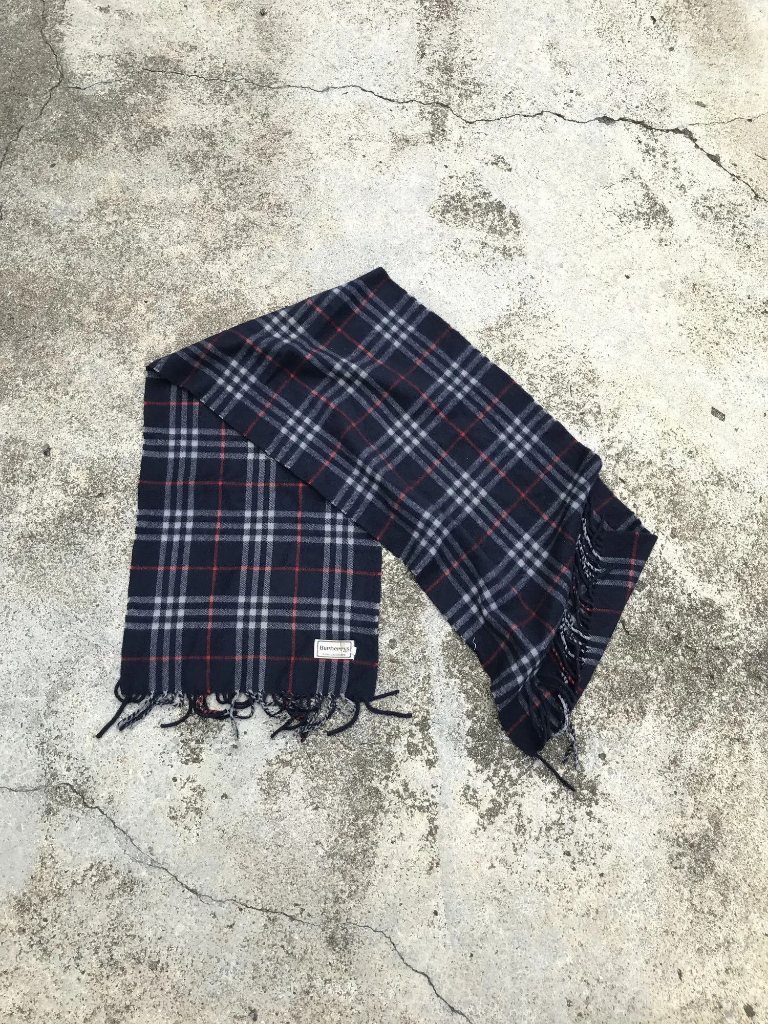 Burberry Burberry Novacheck Scarf Cashmere Wool Size ONE SIZE - 3 Thumbnail