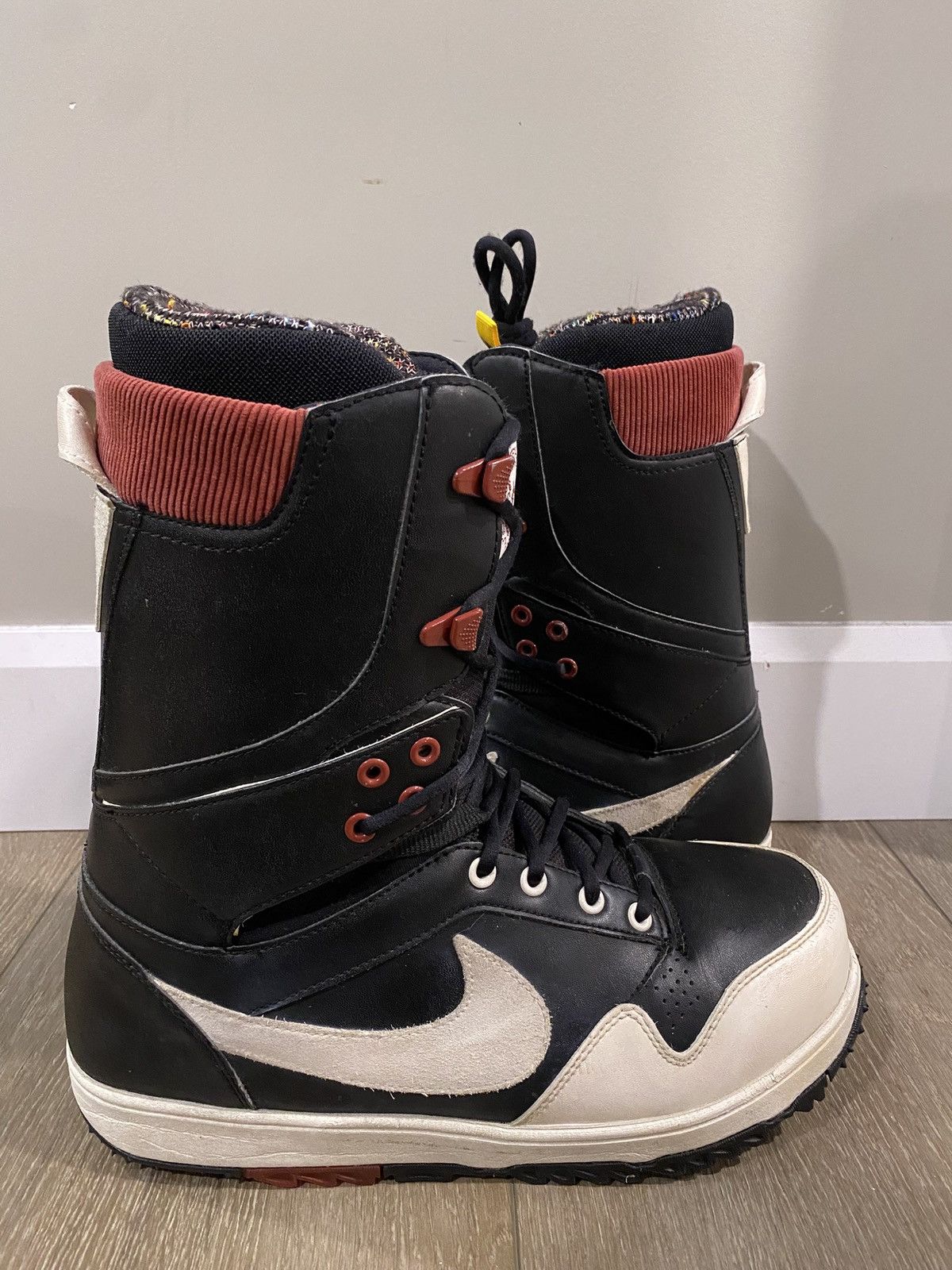 Nike Nike Zoom DK Danny Kass Snowboard Boots White / Black | Grailed