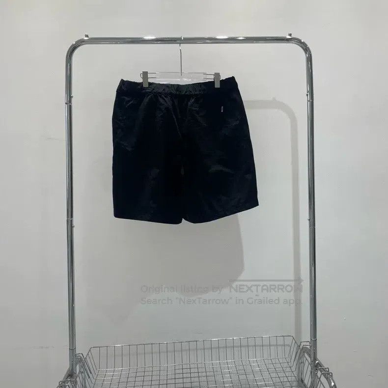 Louis Vuitton Louis Vuitton size US 48 Nylon shorts Size US 32 / EU 48 - 2 Thumbnail