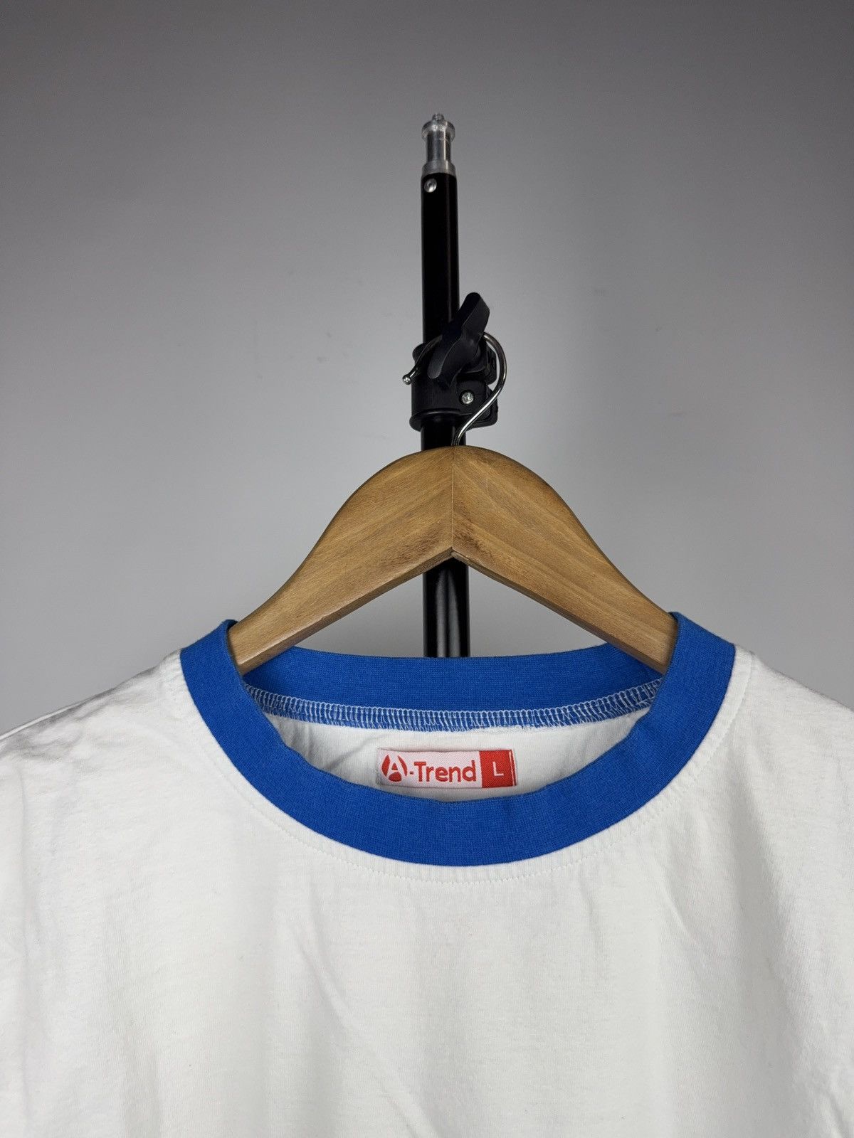 Vintage 00s Retro Google Host Promo Ringer T-Shirt Travel the World Size US S / EU 44-46 / 1 - 5 Thumbnail