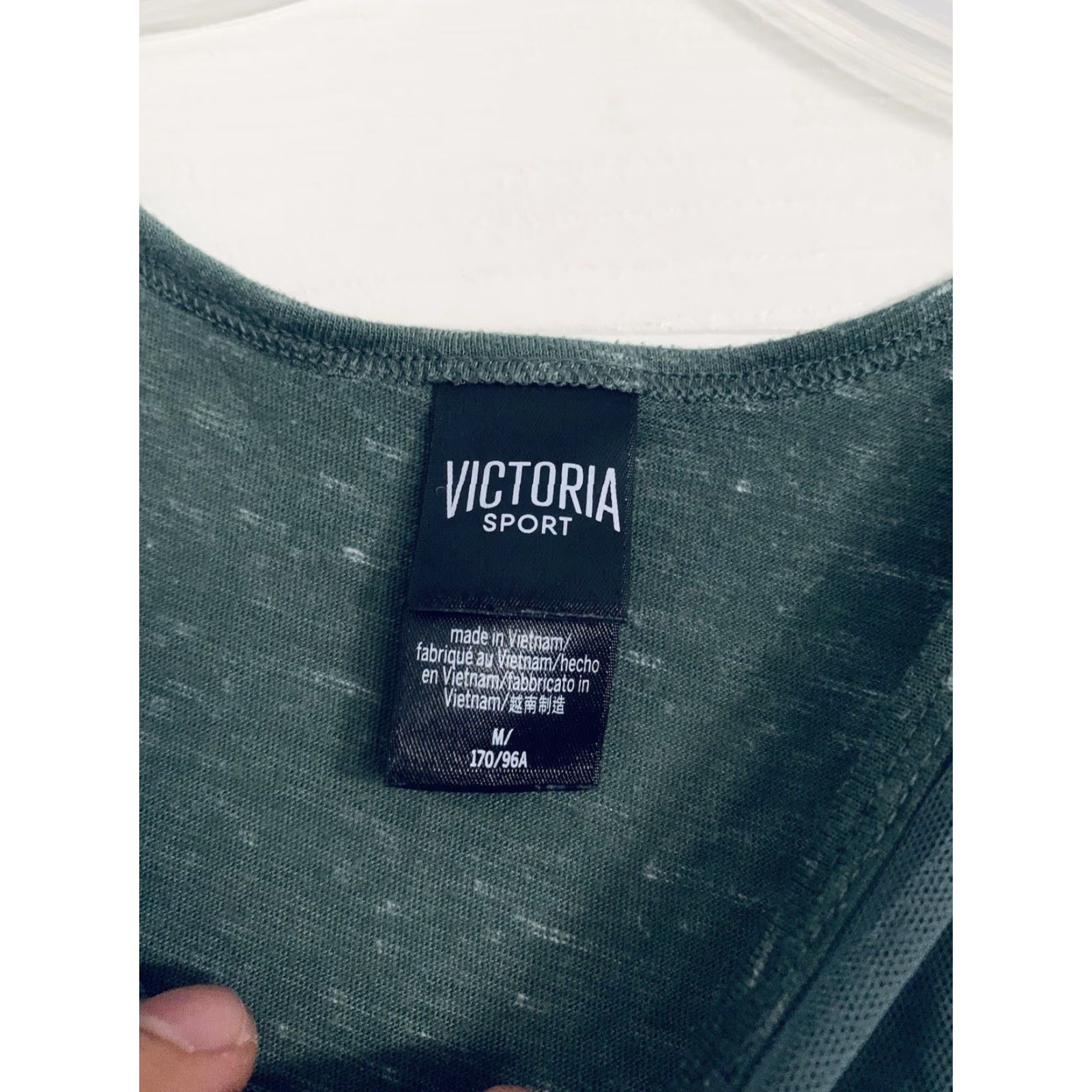 Victoria's Secret Victoria’s Secret Sport Tank Women's Size M Green Athletic Shirt Size M / US 6-8 / IT 42-44 - 3 Thumbnail