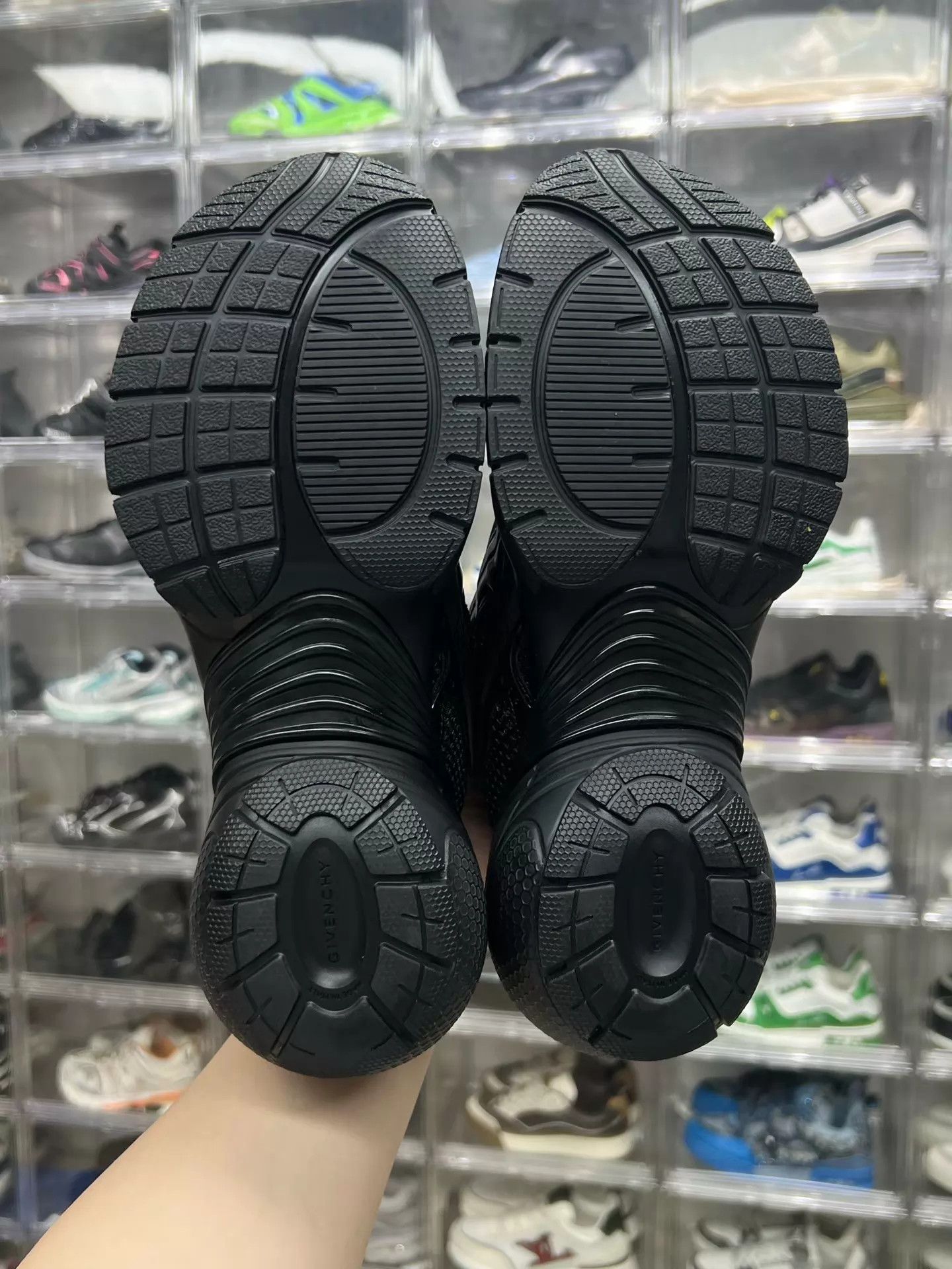 Givenchy Givenchy TK-MX Runner Mesh Black 40 (Box+Acc, Versatile) Size US 7 / EU 40 - 8 Thumbnail