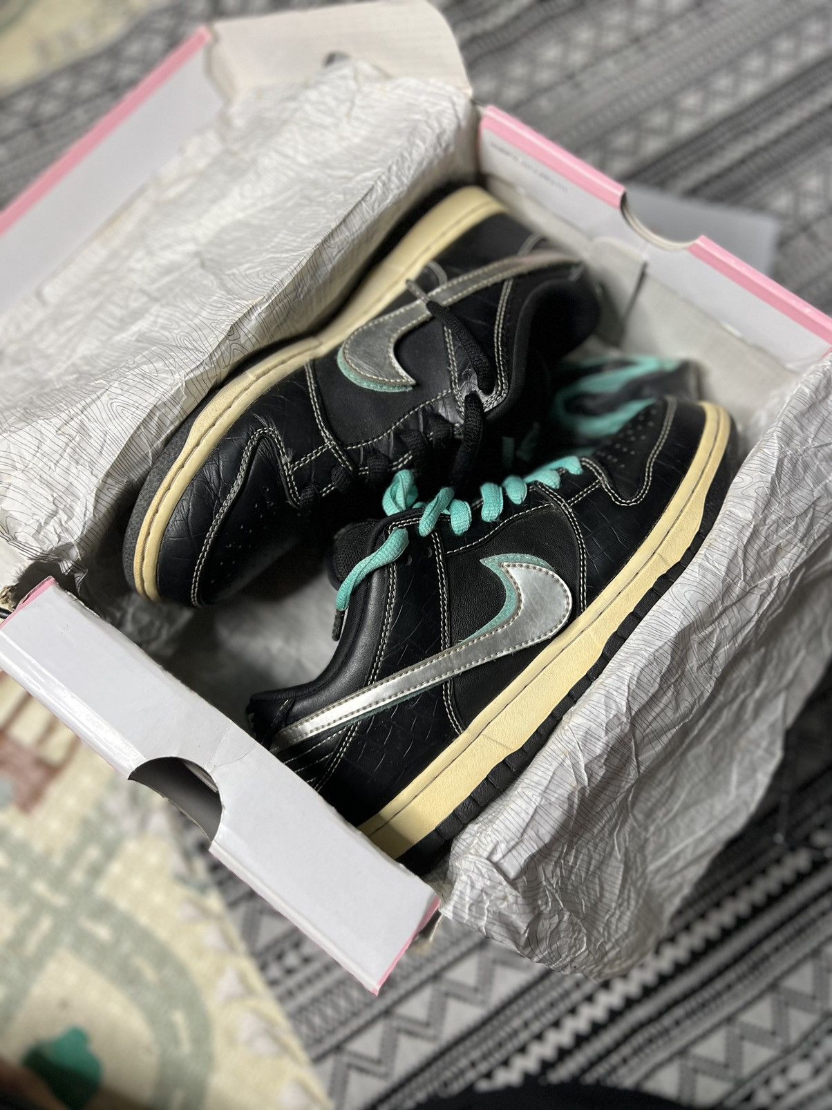 Diamond Supply Co. × Nike Nike Sb Dunk Low X Diamond Supply Size US 7.5 / EU 40-41 - 1 Thumbnail