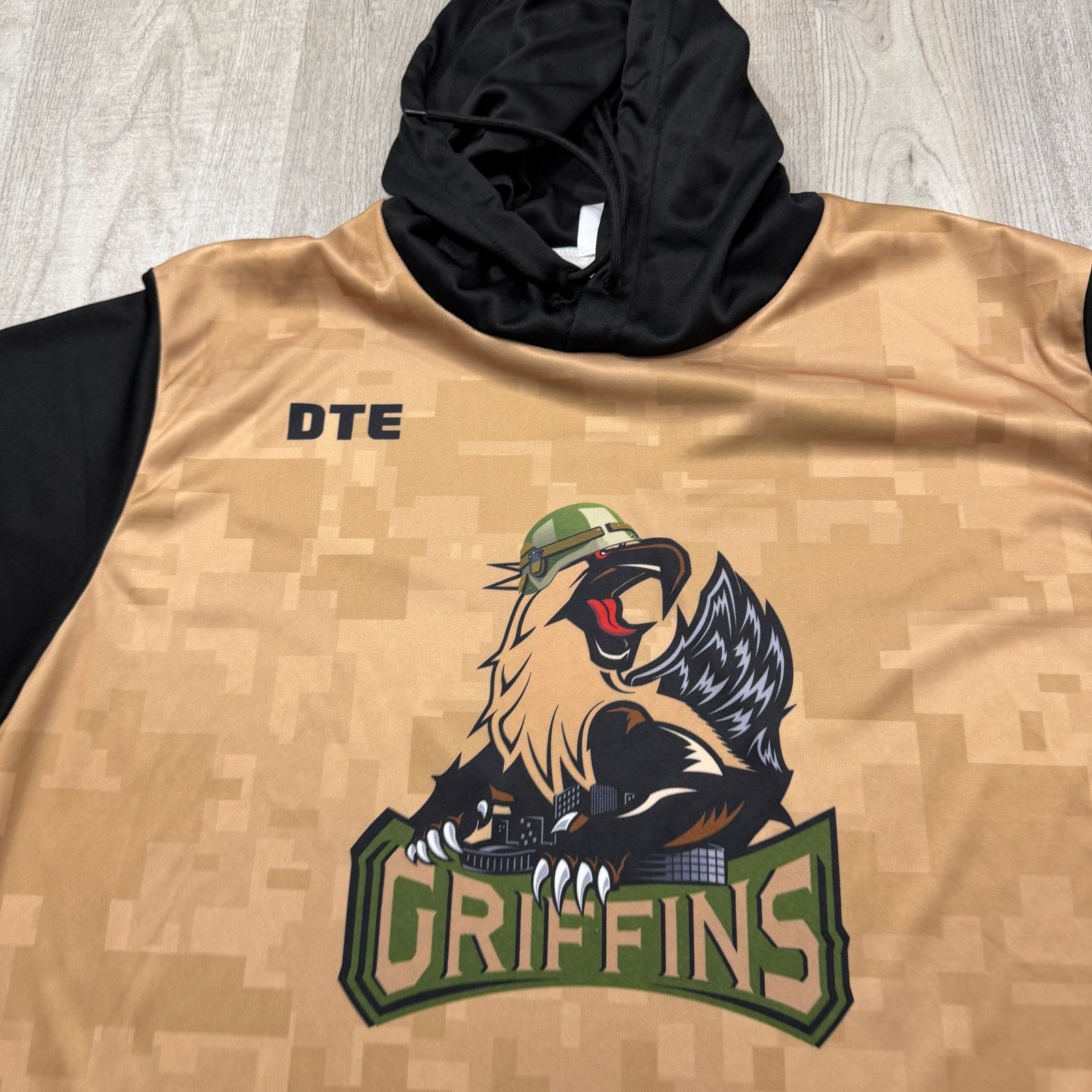 Vintage Grand Rapids Griffins Camo Hooded Shirt Men's Extra Large Size US XL / EU 56 / 4 - 3 Thumbnail