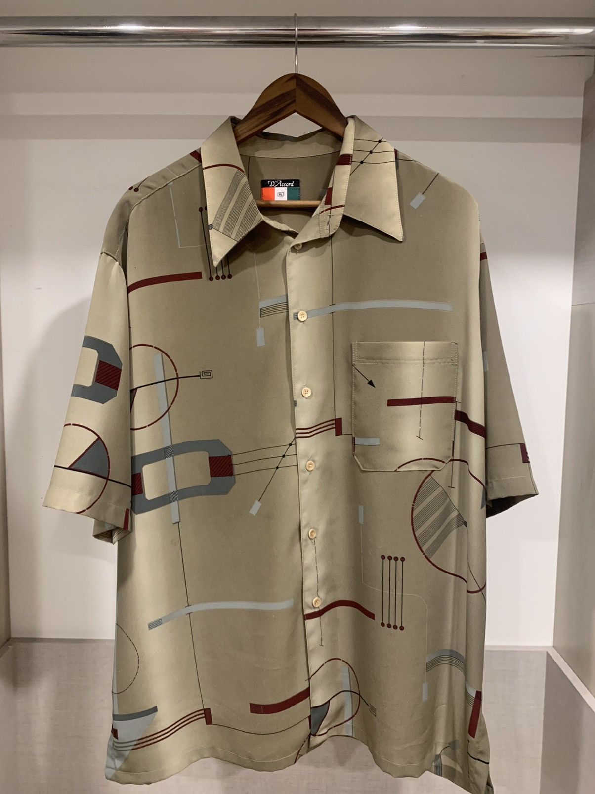 Other Y2K short sleeve button up Size US XL / EU 56 / 4 - 1 Thumbnail
