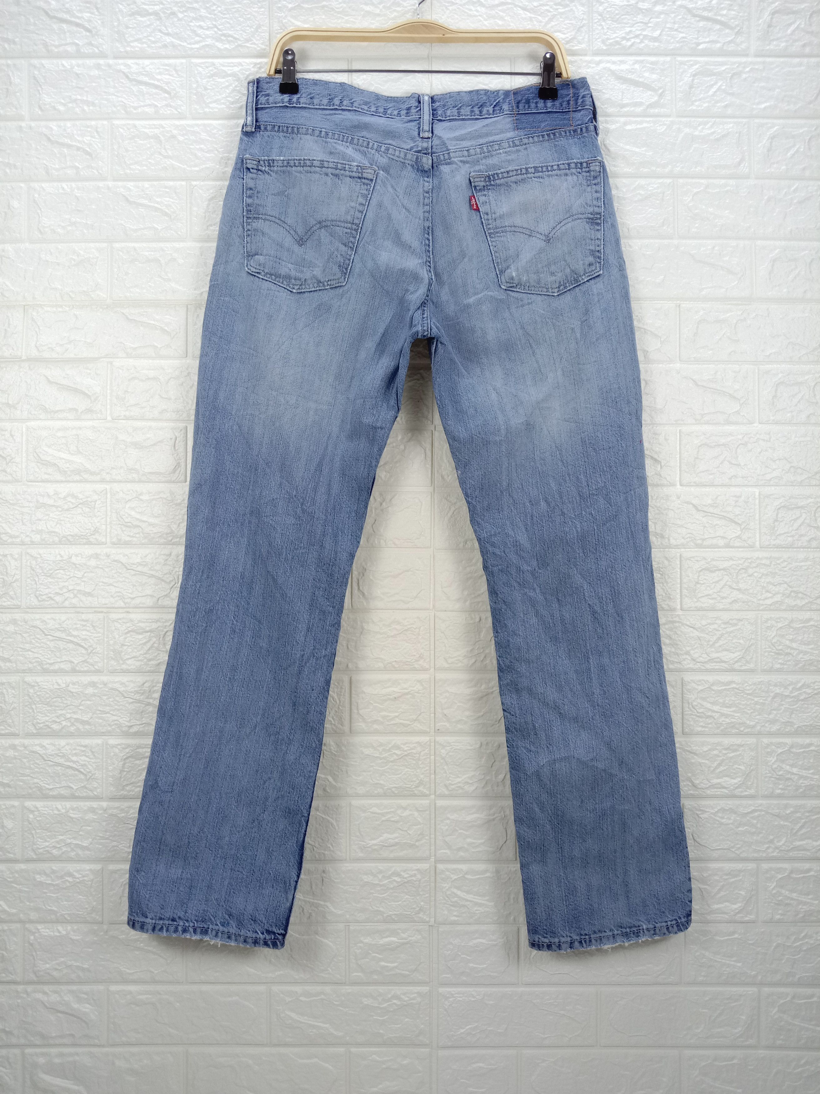 Levi's Vintage Levi's 514 Slim Straight Ripped Jeans Size US 32 / EU 48 - 5 Thumbnail