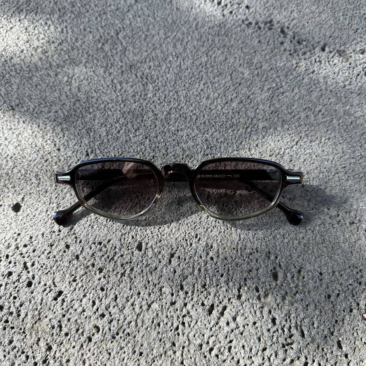 Other SUNGLASSES BRAND NEW CLASSIC RETRO VINTAGE QZ968-3919-01 Size ONE SIZE - 1 Thumbnail