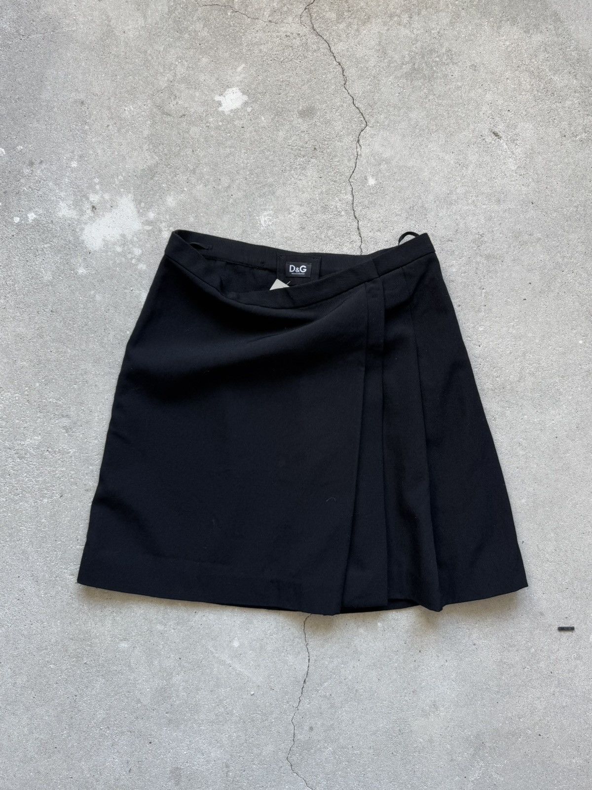 Dolce & Gabbana vintage dolce & gabbana pleated skirt Size 28" / US 6 / IT 42 - 2 Thumbnail