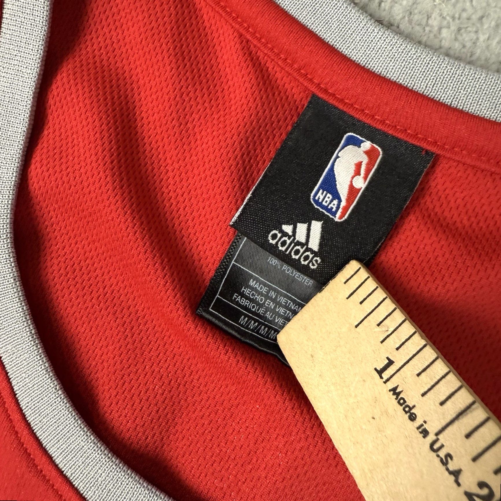 Adidas VINTAGE Adidas Houston Rockets Jersey Womens M Red Dwight Howard NBA4Her NBA Top M Rocketeer Jersey Womens M Red 90s Size M / US 6-8 / IT 42-44 - 5 Thumbnail