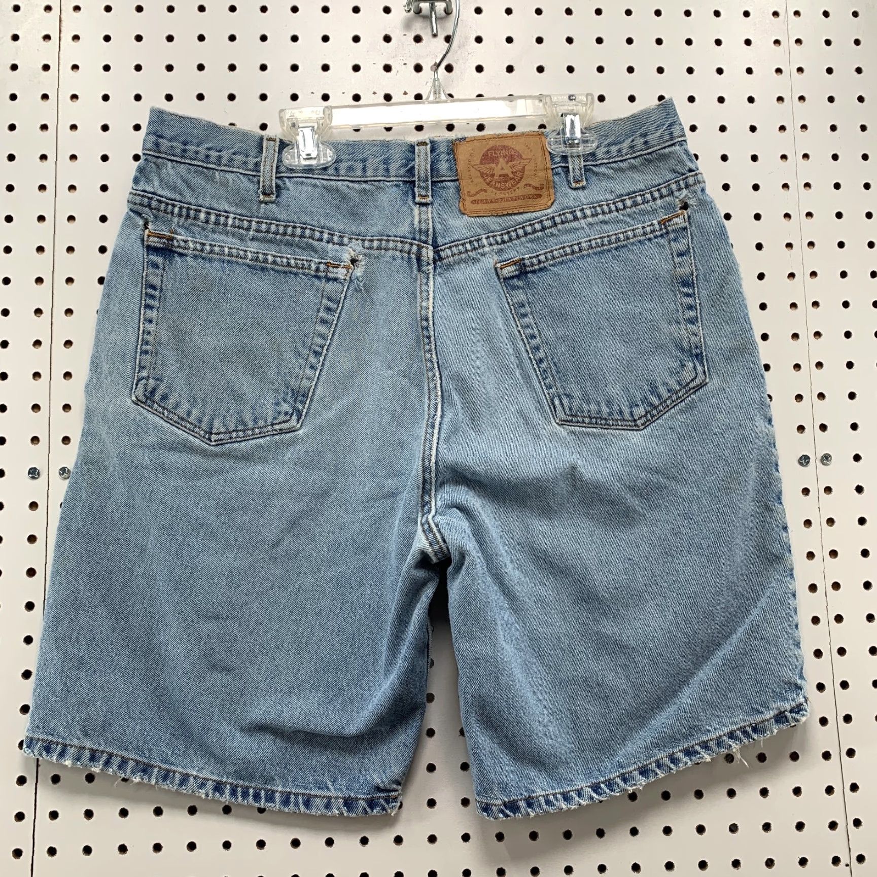Denime VINTAGE Flying Jeanswear Denim Shorts 90s Mens 31x8.5 Blue Bermuda Jeanswear FlyinG Jeanswear 90s Mens Size 31 Men Regular 90s Vintage Clothing Size US 31 - 5 Thumbnail