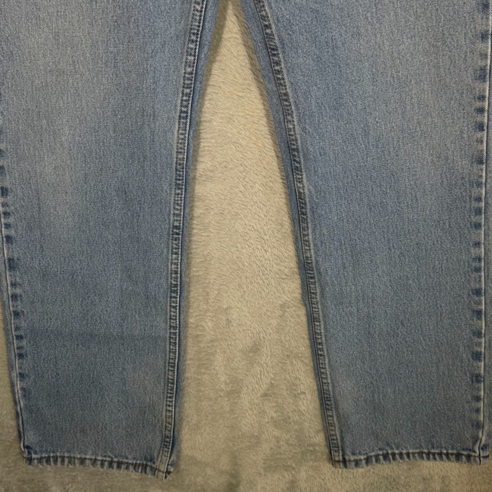 Levi's VINTAGE Levi’s 516 Jeans Men’s Slim Straight Jeans 34x32 Blue Light Wash Denim Slim Straight Leg Mens Size US 34 / EU 50 - 5 Thumbnail