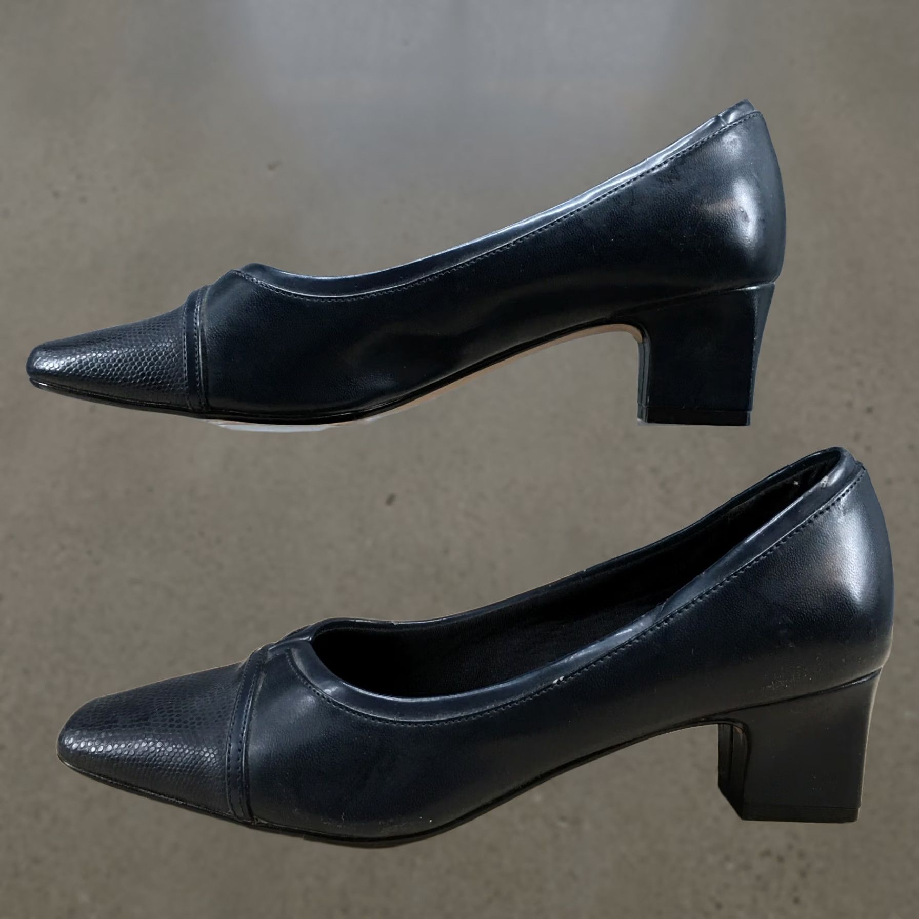 Vintage LifeStride Cap Womens Blue Heels Jermaine Slip Toe Pumps Faux Leather Size ONE SIZE - 1 Thumbnail