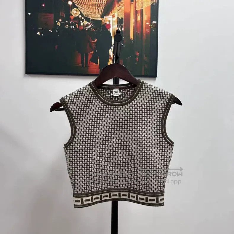 Hermes Hermes Caramel vest Size XS / US 0-2 / IT 36-38 - 1 Thumbnail