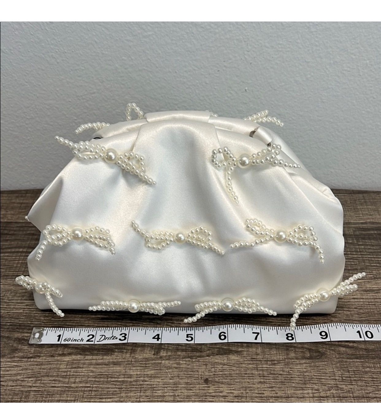 Other Sincerely Jules White Clutch With Pearl Bow Embelishments Size ONE SIZE - 3 Thumbnail