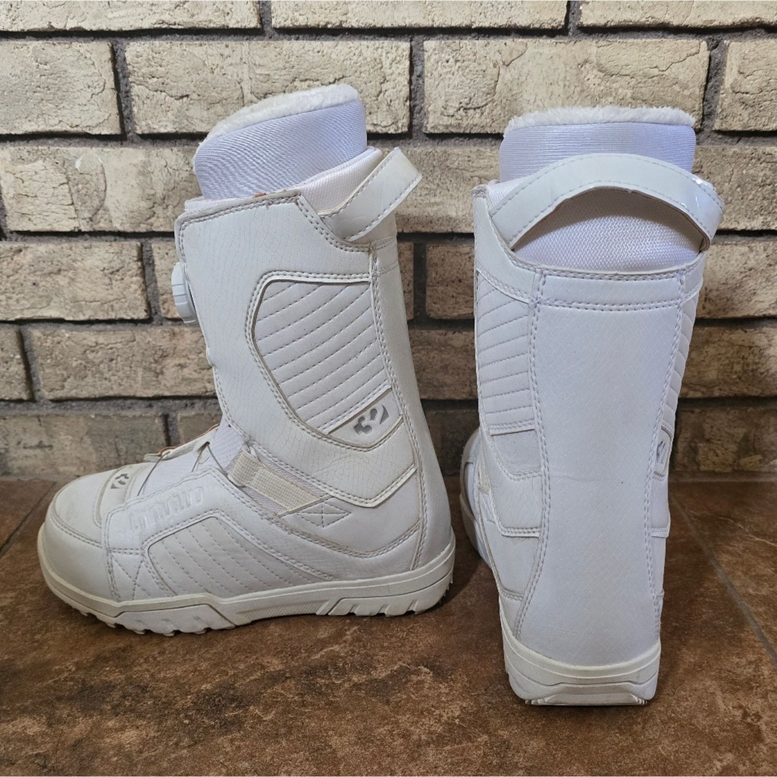 Other White | THIRTYTWO | STW Boa Snowboard Boot Size US 6.5 / IT 36.5 - 3 Thumbnail