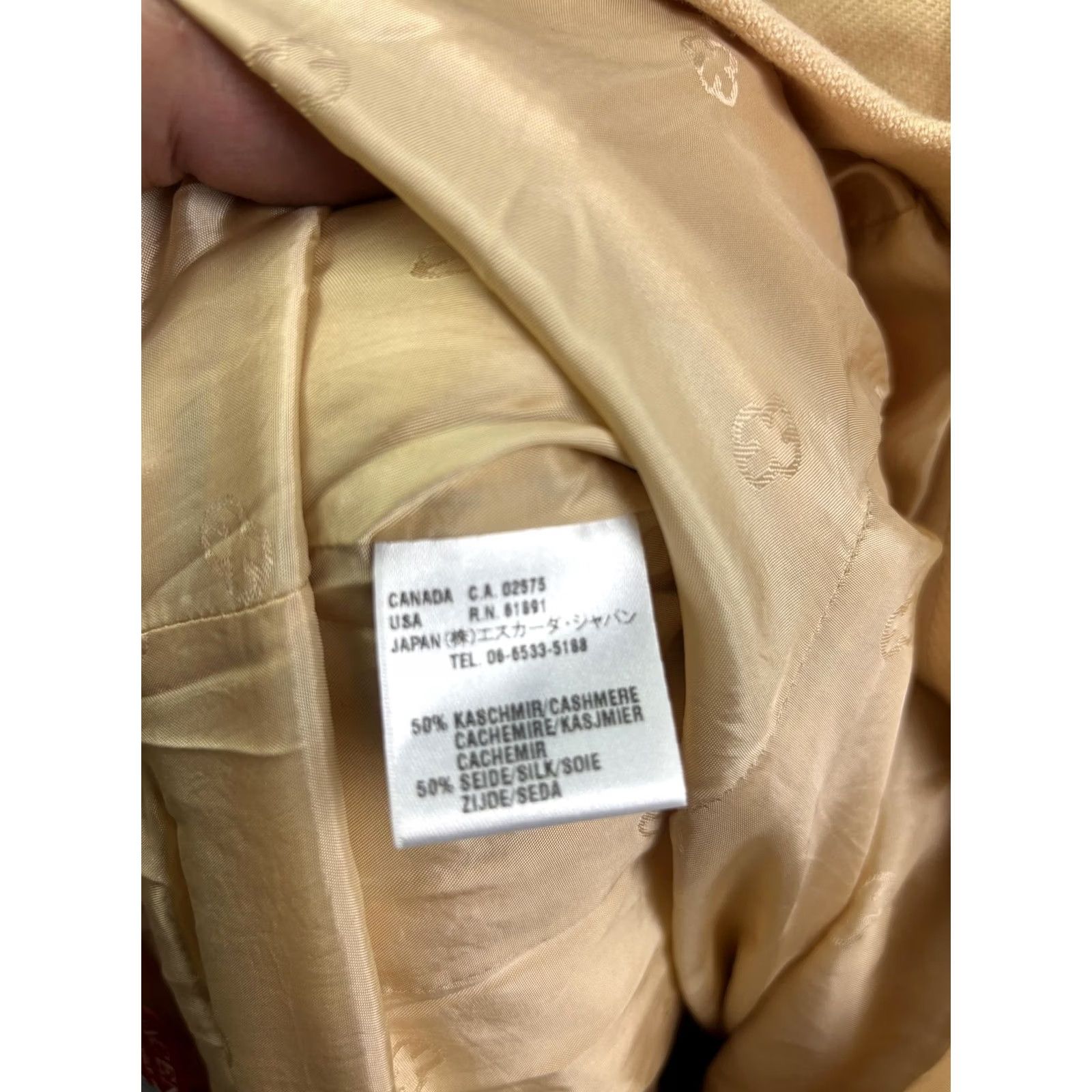 Escada VINTAGE ESCADA Blazer Womens 42 Beige Cashmere Silk 3 Button Lined Italy Size M / US 6-8 / IT 42-44 - 8 Thumbnail