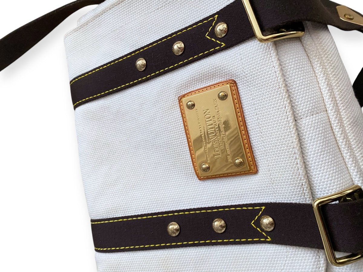 Louis Vuitton Louis Vuitton Bag Size ONE SIZE - 3 Thumbnail