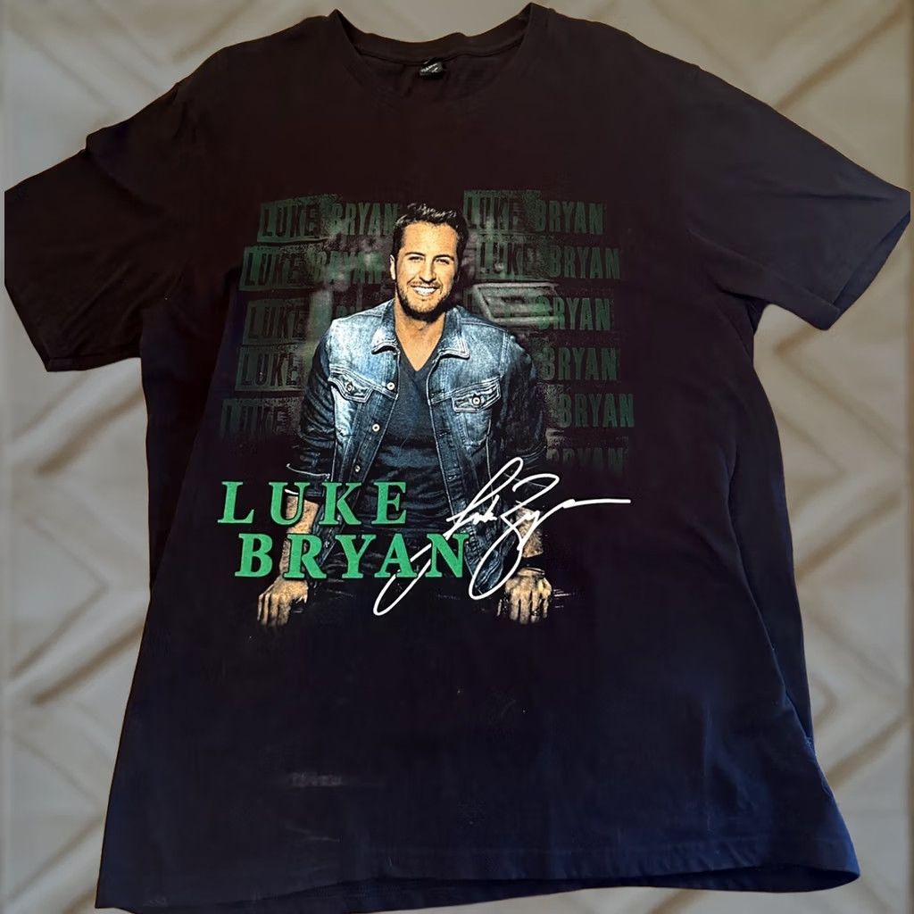 Vintage Luke Bryan Kick The Dust Up Tour T-Shirt 2 Sided Graphic Black XL Men Shirt Size US XL / EU 56 / 4 - 1 Thumbnail