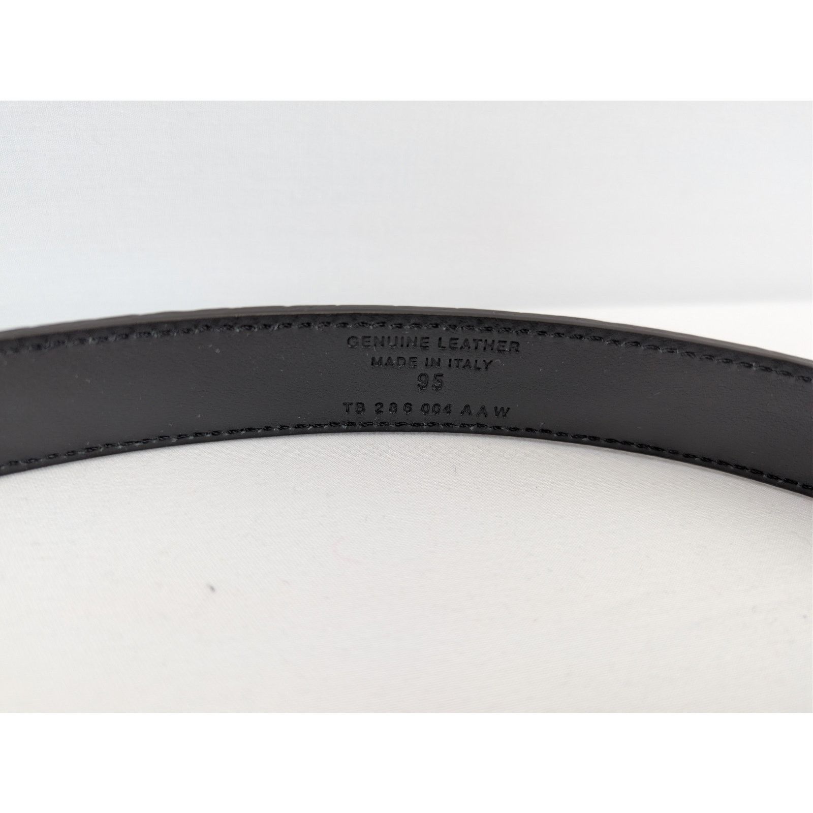 Tom Ford o1rshd1 Size: 105 / pin-buckle croc-embossed calfskin belt Size 42 - 5 Thumbnail