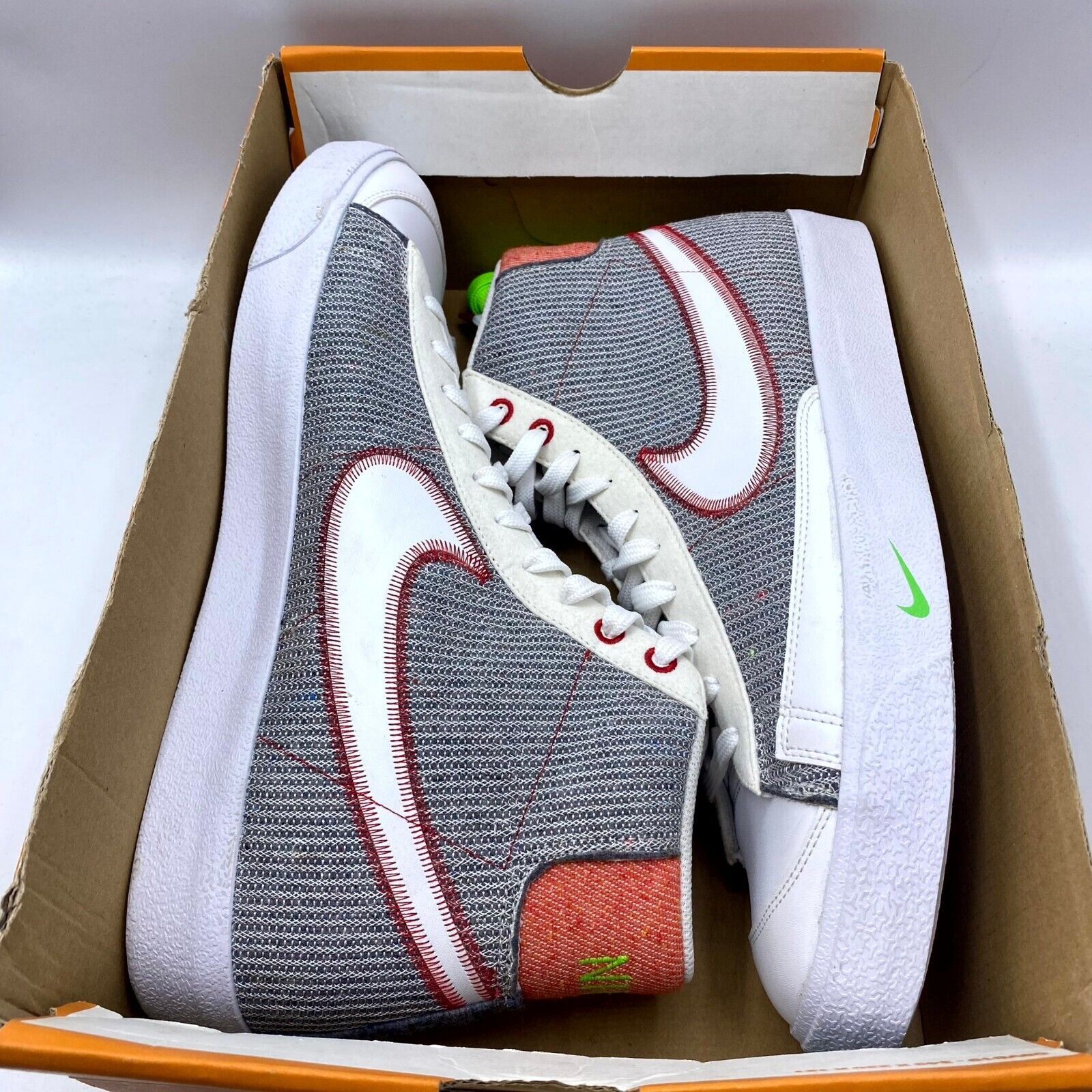 Nike NEW Nike Blazer Mid '77 Men's Gray White Red CW5838-022 Size US 14 / EU 47 - 10 Thumbnail