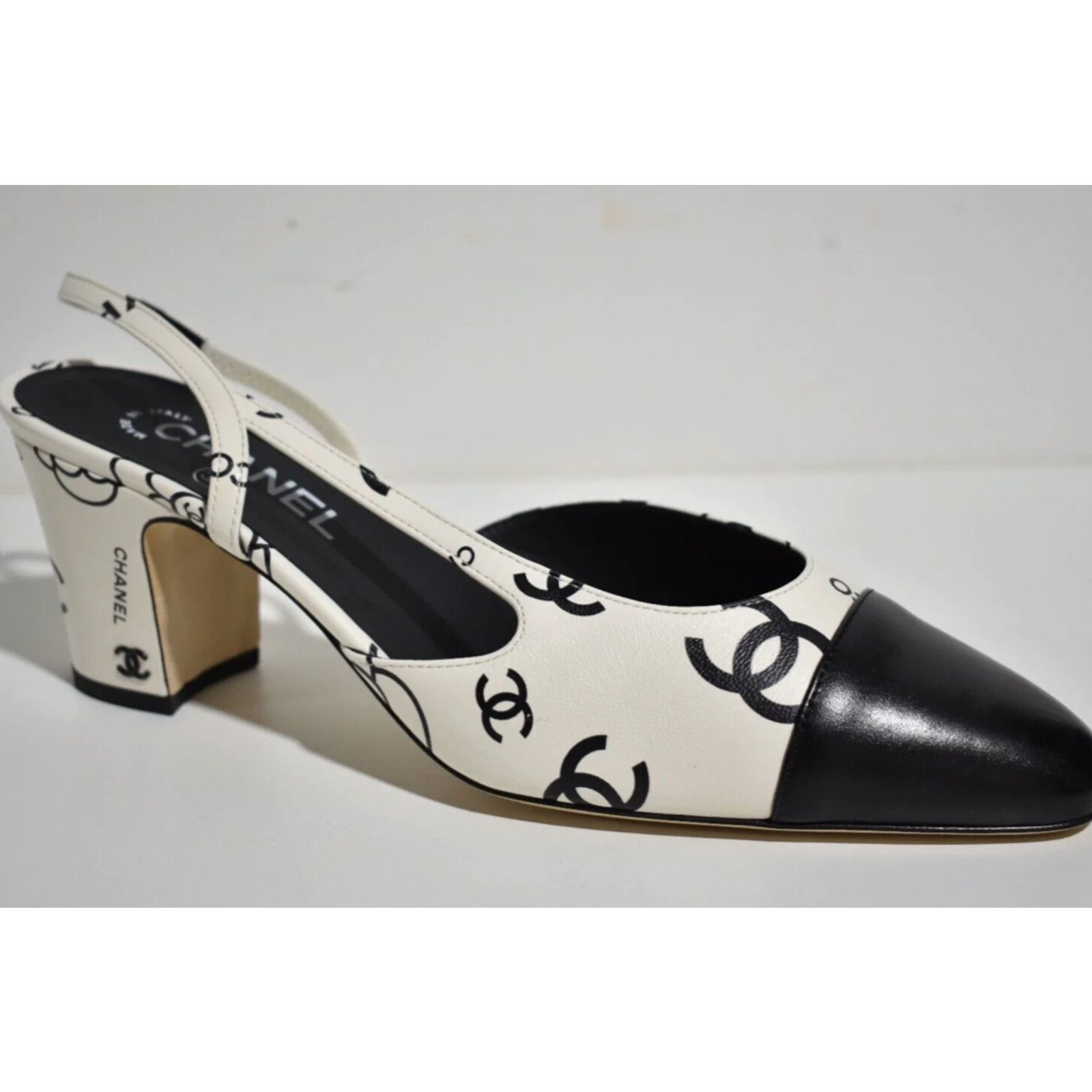 Chanel 23P Mademoisele Coco Sling CC Slingback Sandal Heel 38.5 Size US 8.5 / IT 38.5 - 4 Thumbnail