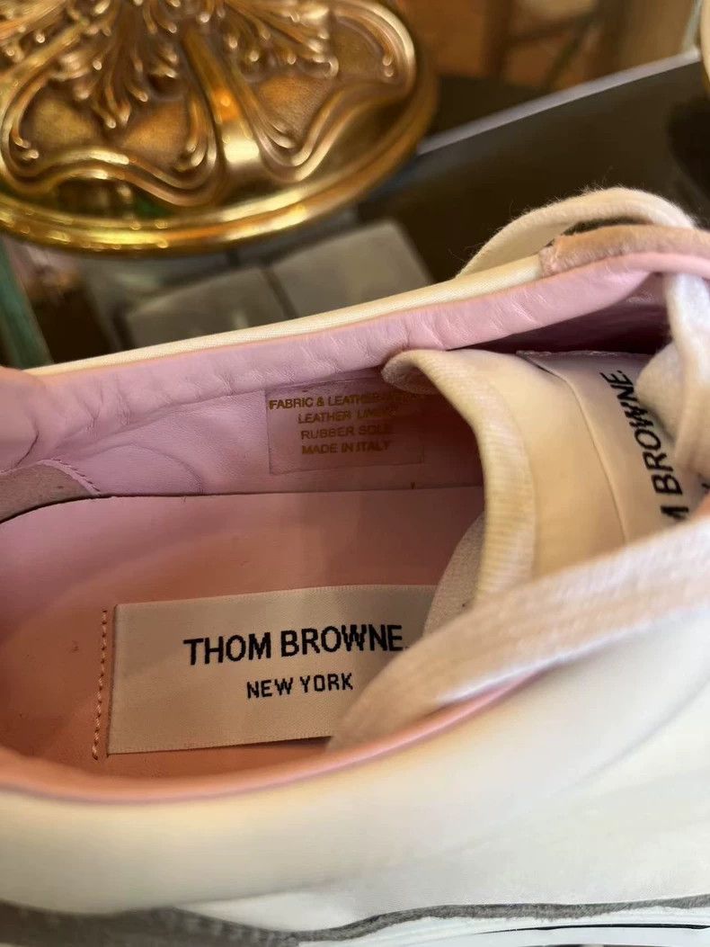 Thom Browne Thom Browne White sneakers with white and pink colors Size US 7 / EU 40 - 9 Thumbnail