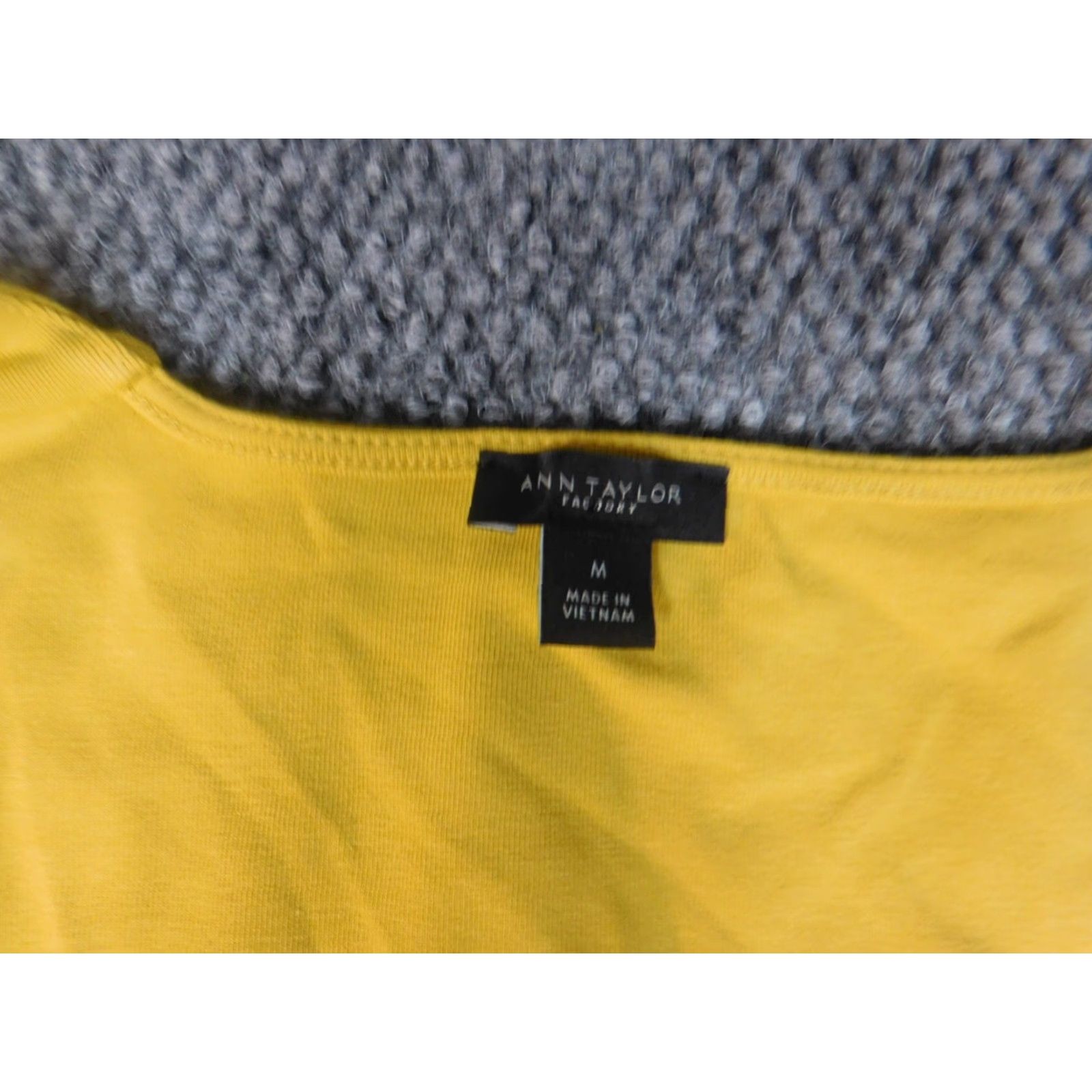 Ann Taylor Ann Taylor Loft Blouse Women M Yellow Round Neck Short Sleeve Pullover Cotton Stretch Casual Regular Clothing Size M / US 6-8 / IT 42-44 - 6 Thumbnail
