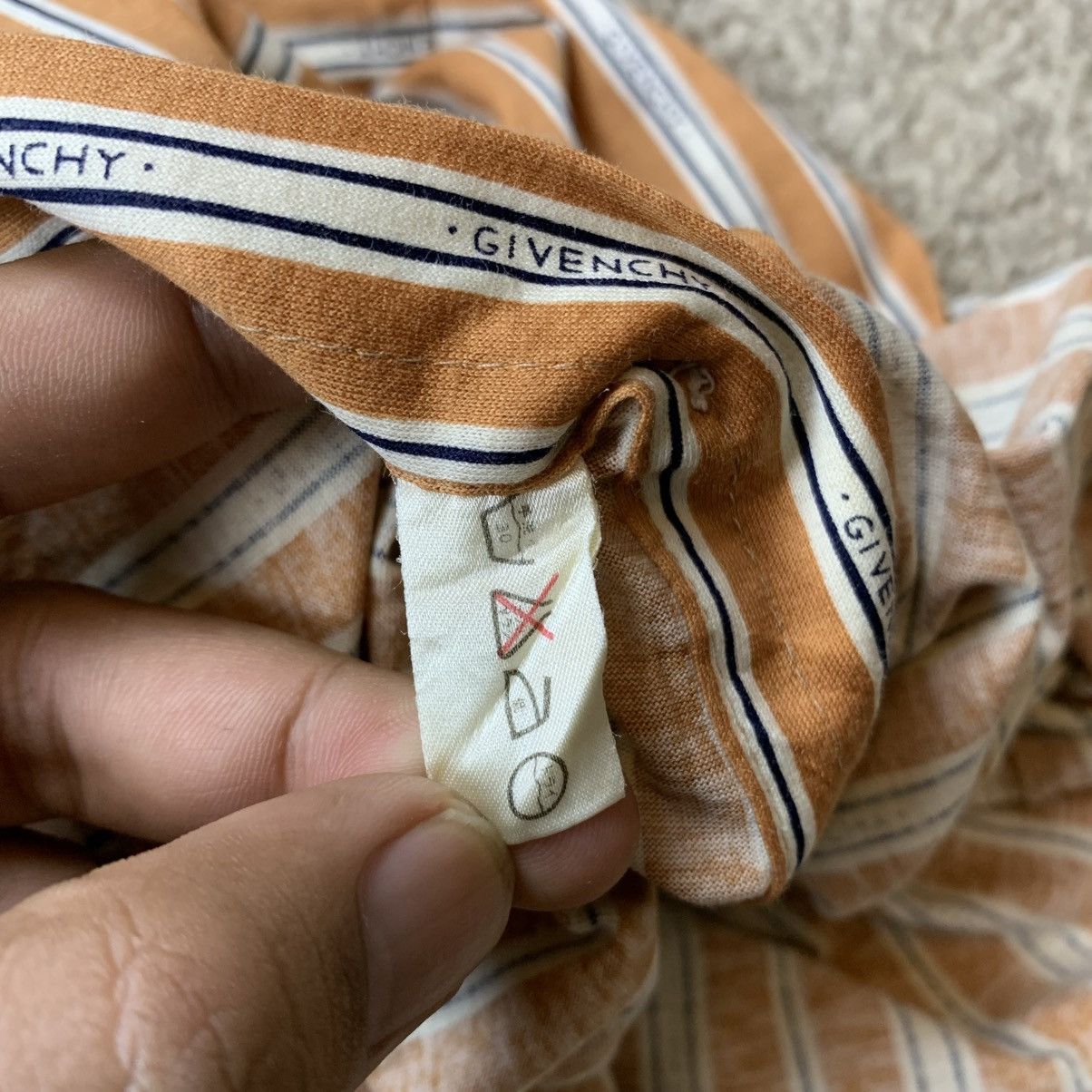 Givenchy GIVENCHY GENTLEMAN PARIS Rare Vintage 70's Shirt Size US XS / EU 42 / 0 - 9 Thumbnail