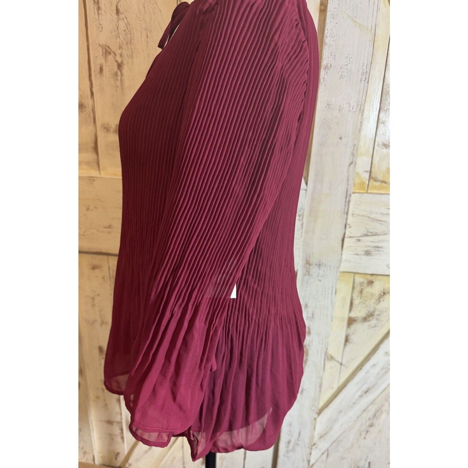 Other JM Collection Burgundy Chiffon Pleated Tunic 3/4 Bell Sleev Size XS / US 0-2 / IT 36-38 - 8 Thumbnail