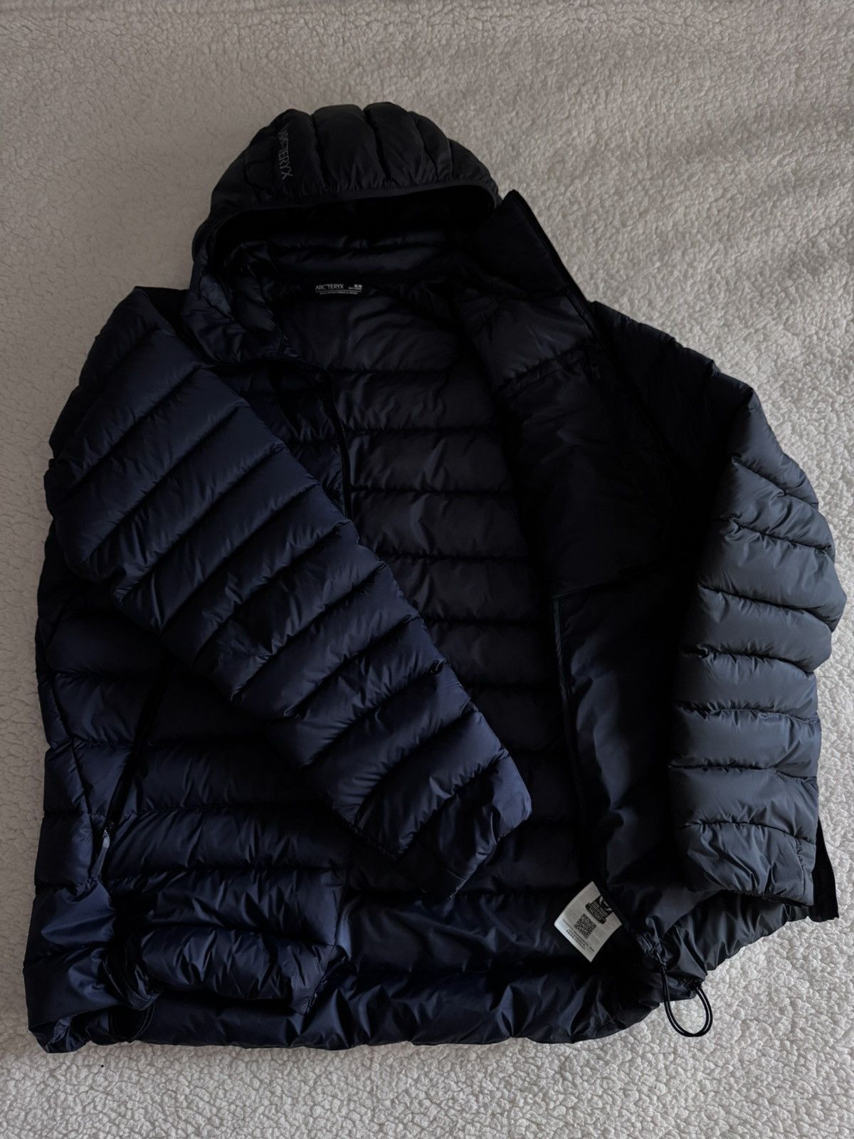 Arc'teryx Arcteryx Cerium LT Navy Hoody Puffer Jacket Size US M / EU 48-50 / 2 - 2 Thumbnail
