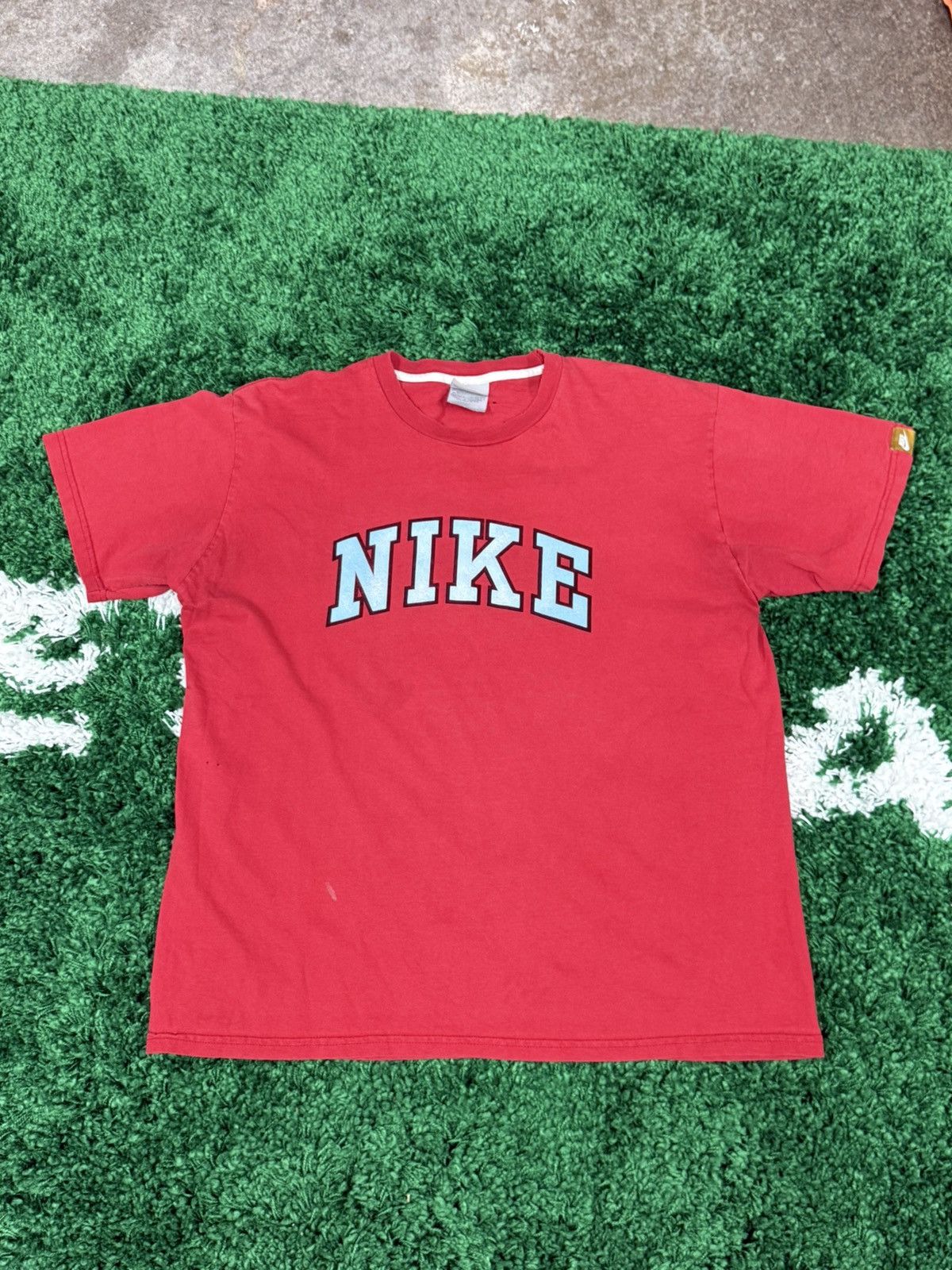 Nike Vintage Nike Silver Tag Red Blue Arc Logo Swoosh Tee XL Size US XL / EU 56 / 4 - 1 Thumbnail