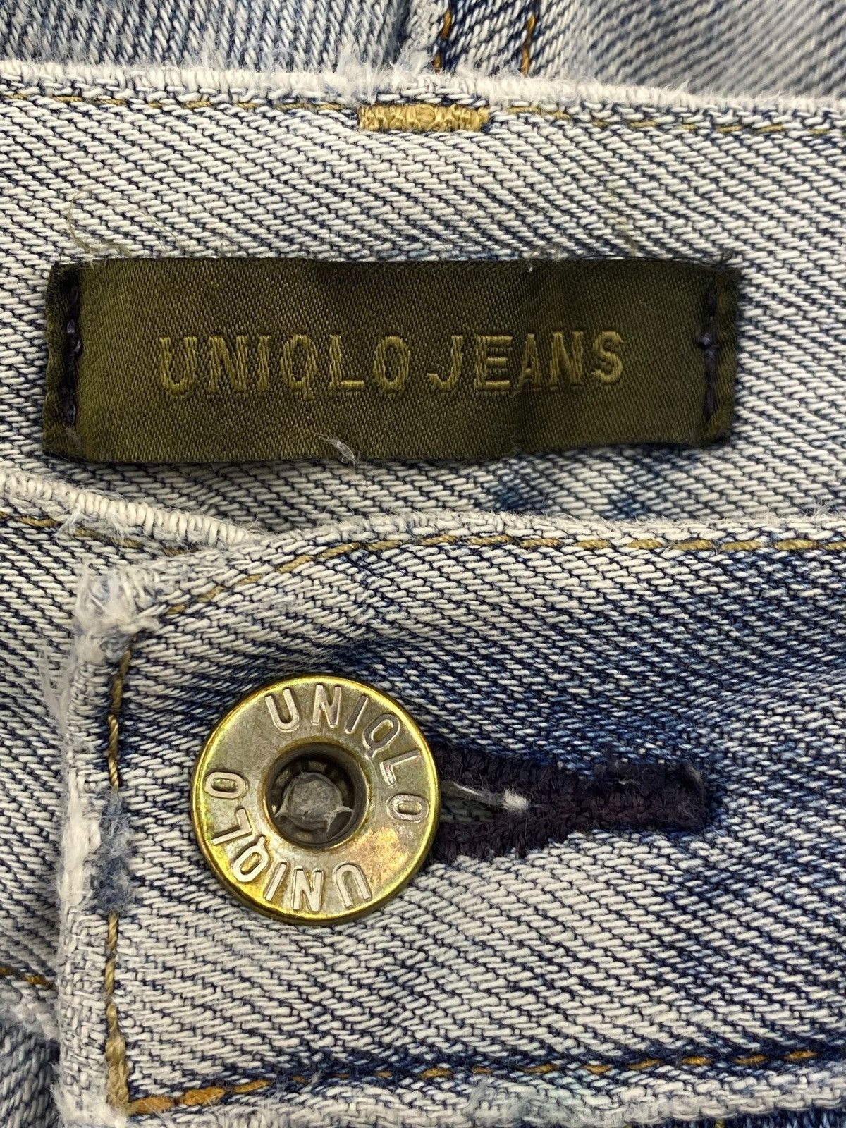 Uniqlo Uniqlo Acid Faded Wash Straight Cut Style Jeans Size US 31 - 10 Thumbnail