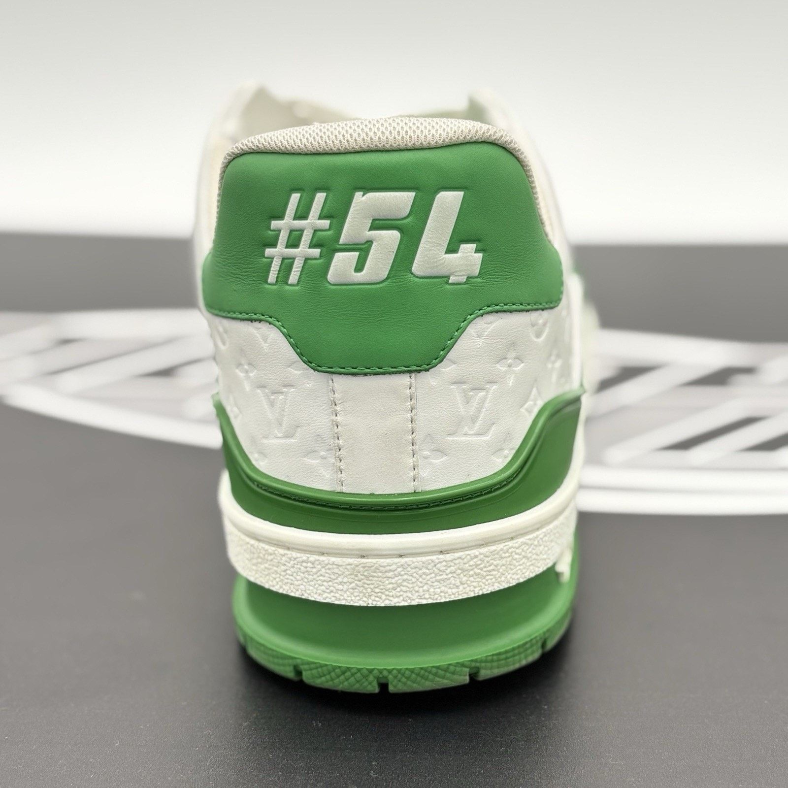 Louis Vuitton 10-10.5 US Louis Vuitton Trainer ' Green White ' VERY CLEAN Size US 10 / EU 43 - 3 Thumbnail
