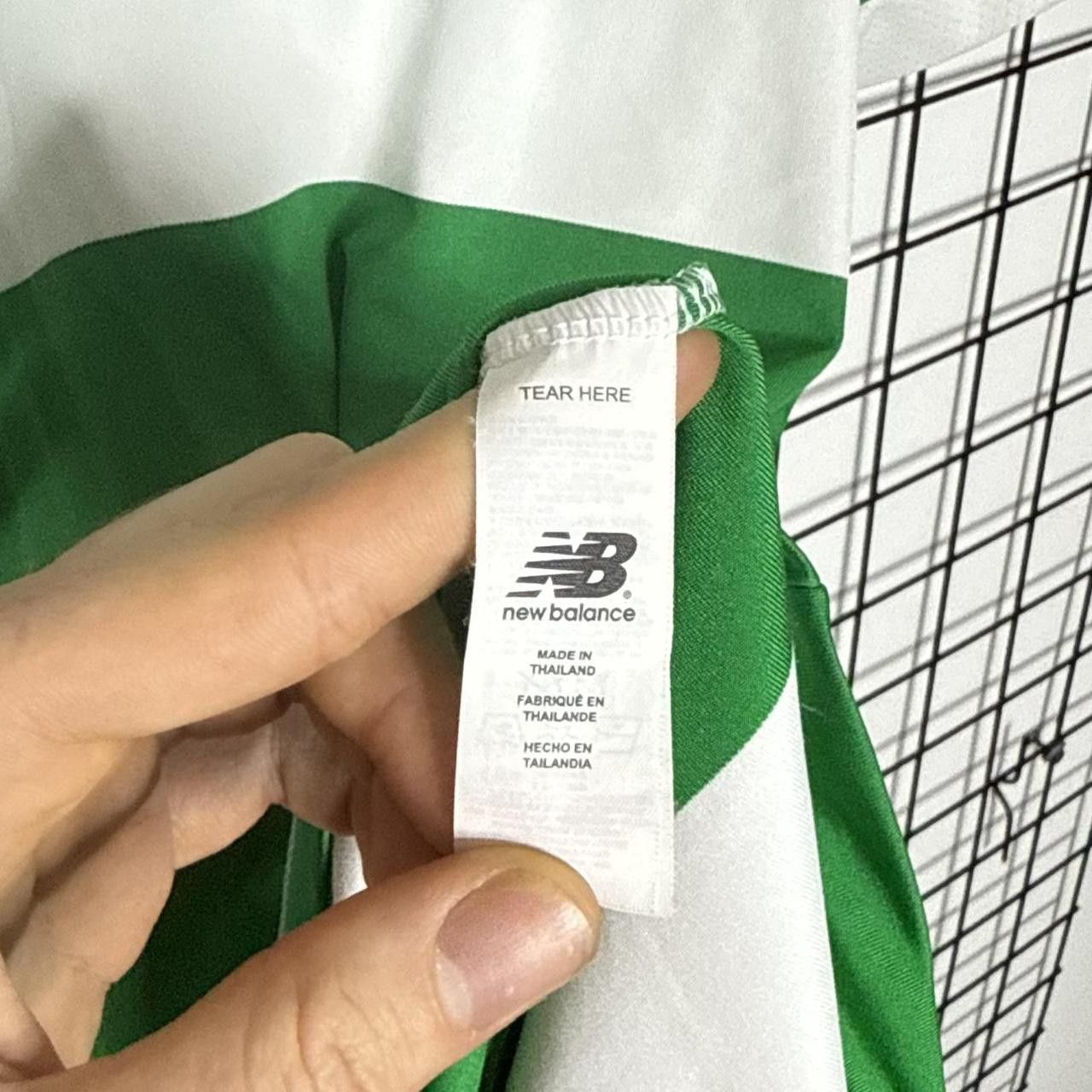 New Balance New Balance Celtic Football Jersey Green White Size US M / EU 48-50 / 2 - 5 Thumbnail