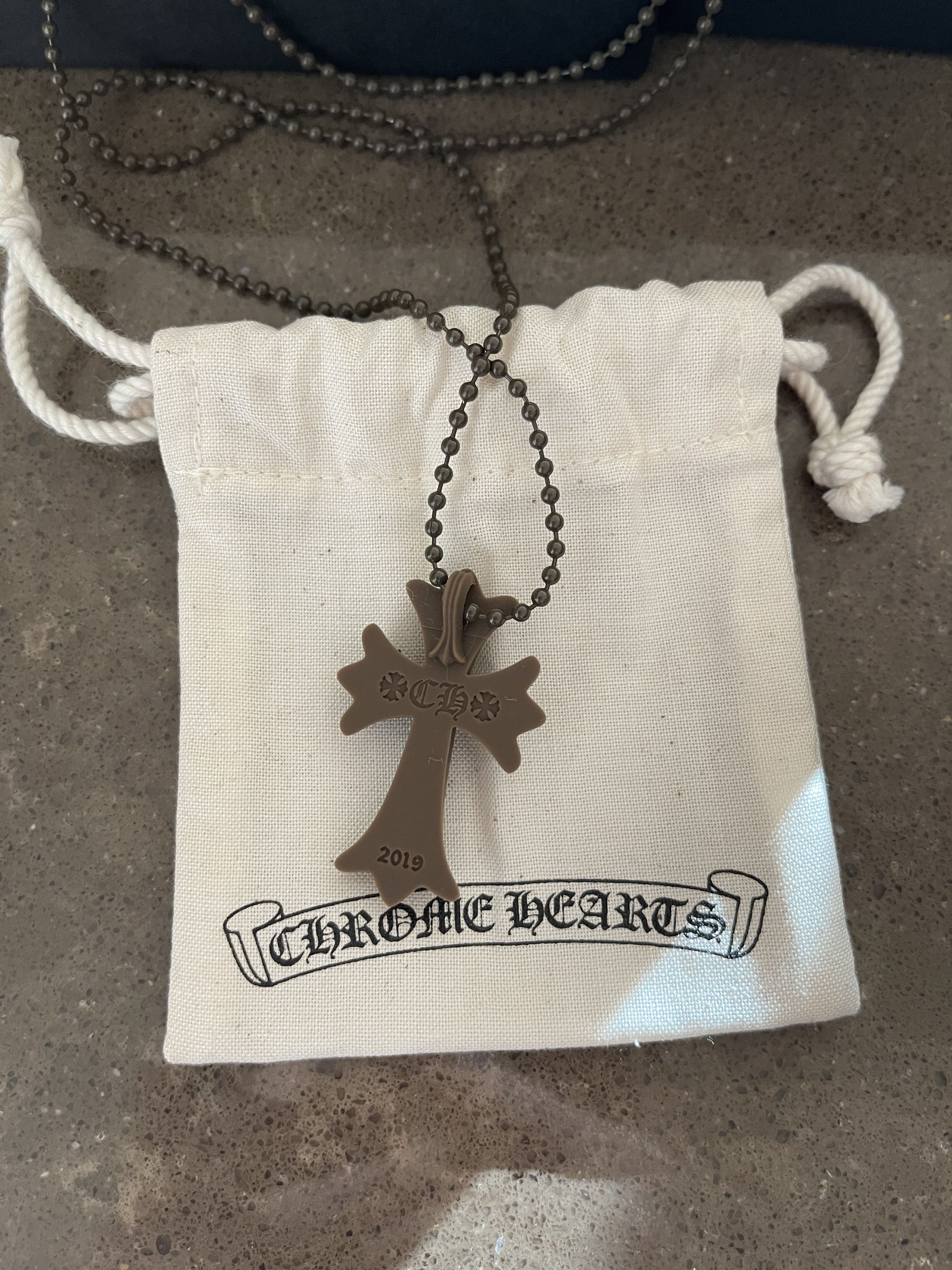 Chrome Hearts CH Cross Silicon Necklace | ヤマダウェブコム