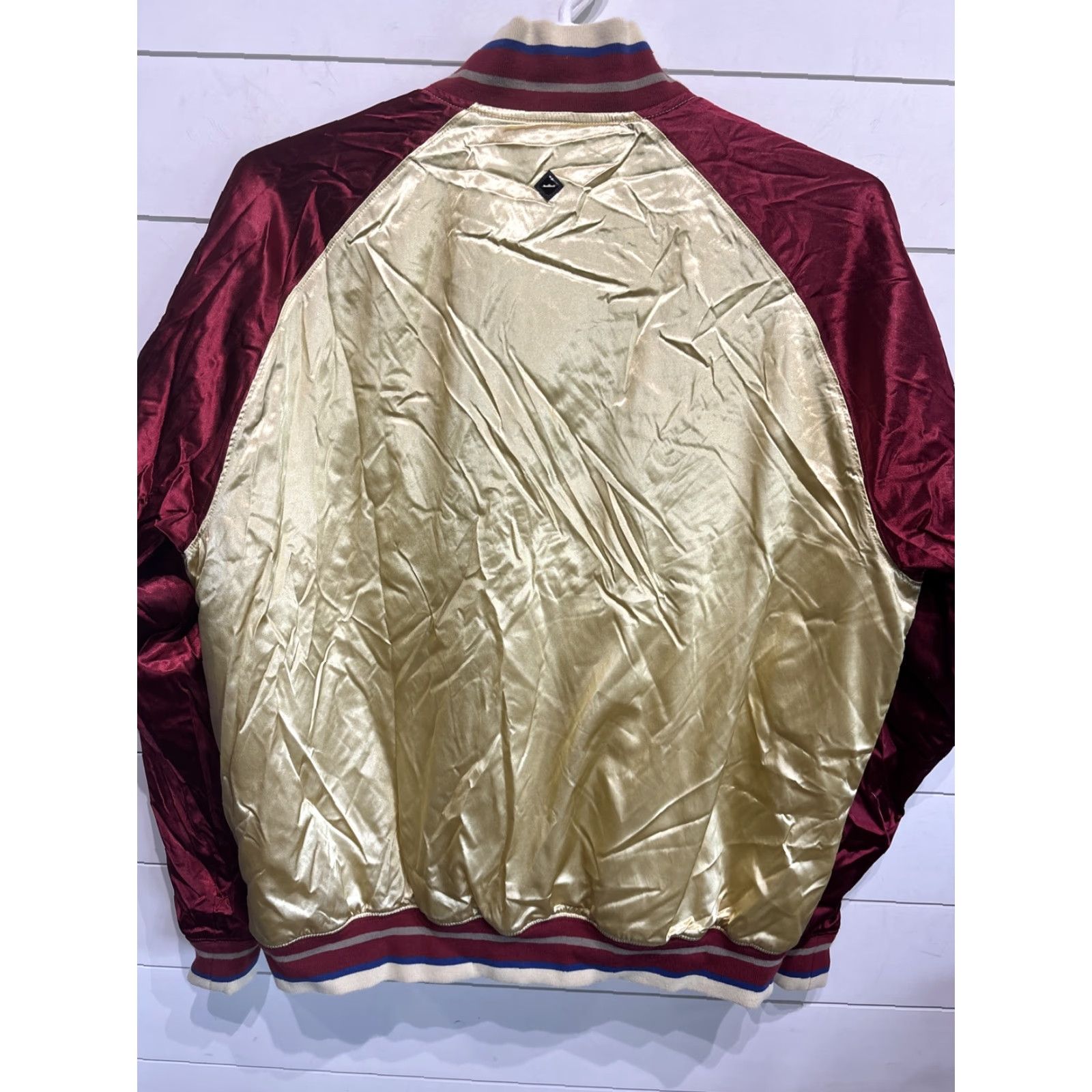 Nike Nike Witness X Lebron James LBJ 23 Fate Loves The Fearless Satin Jacket Bomber Jacket Men L Gold Size US L / EU 52-54 / 3 - 6 Thumbnail