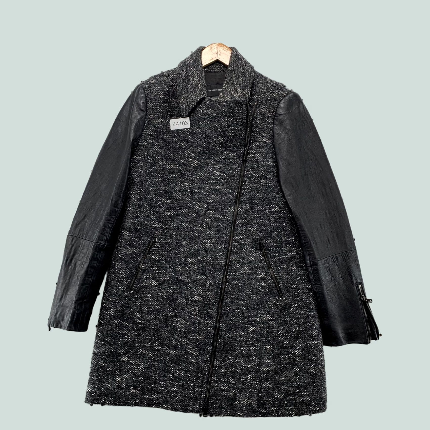 Club Monaco Club Monaco Wool Lamb Leather Sleeve Zip Coat Womens Medium Gray Alpaca Blend Coat Size M / US 6-8 / IT 42-44 - 1 Thumbnail