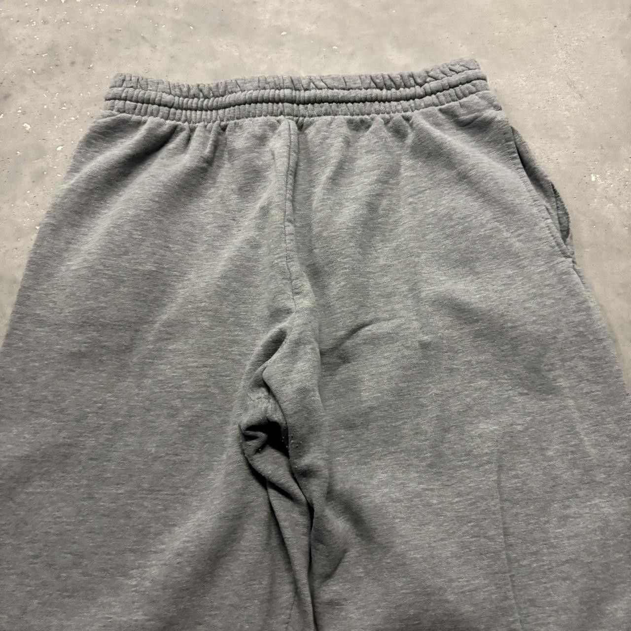 Japanese Brand × Vintage Crazy Vintage Y2K/2000s Grey Essential Sweatpants! Size US 30 / EU 46 - 4 Thumbnail