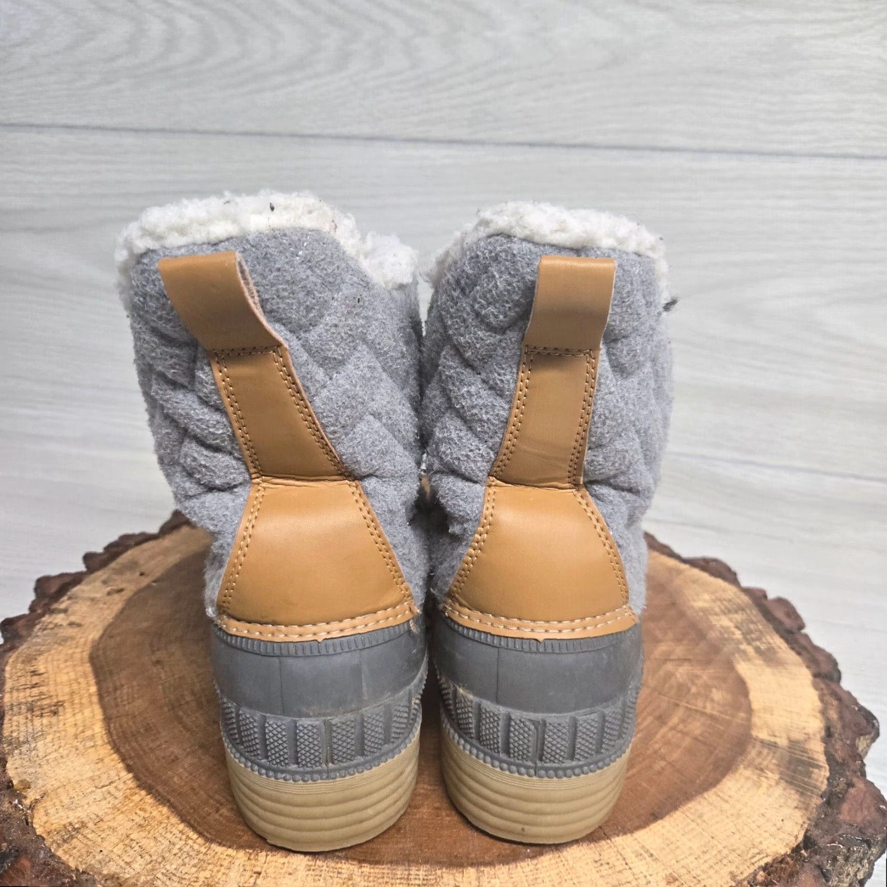 Vintage Time & True Gray Duck Boots Fleece Lining Quilted Uppers Women 11 Boots Duck Theme Quilted Lining WMTT41CJ407 Size L / US 10 / IT 46 - 4 Thumbnail
