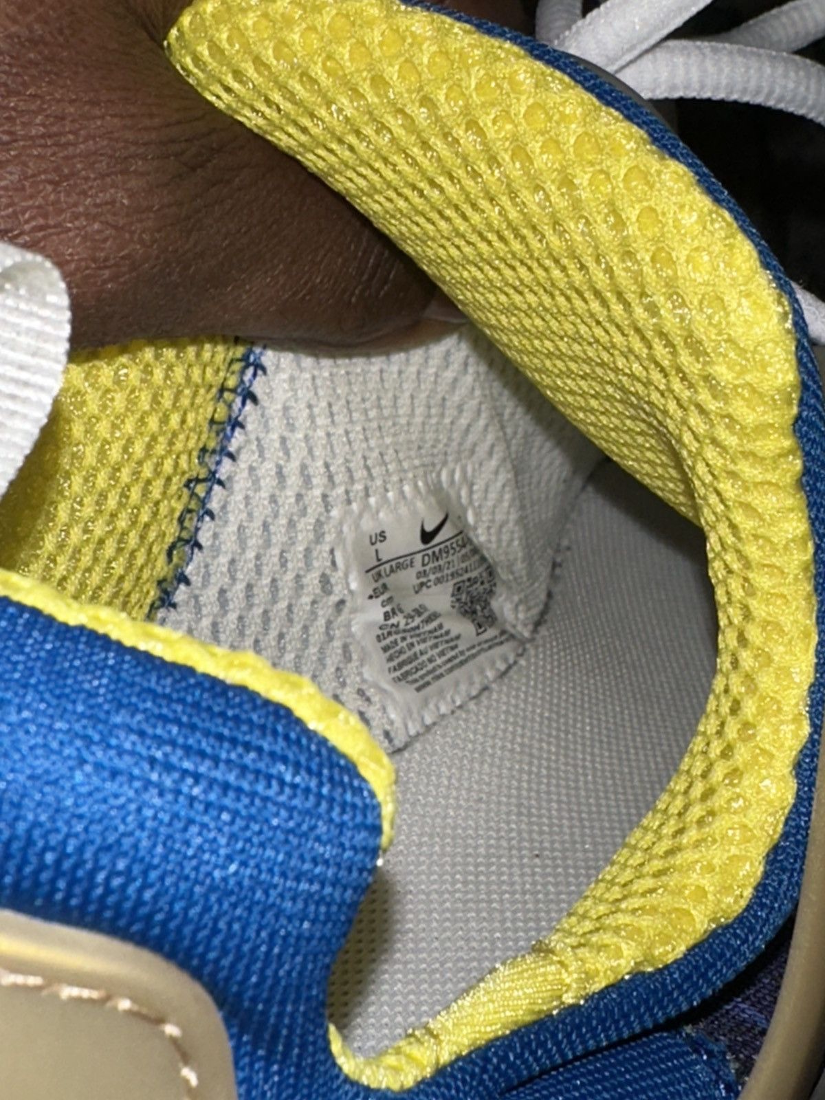 Nike Nike Air Presto Size US 11 / EU 44 - 8 Thumbnail