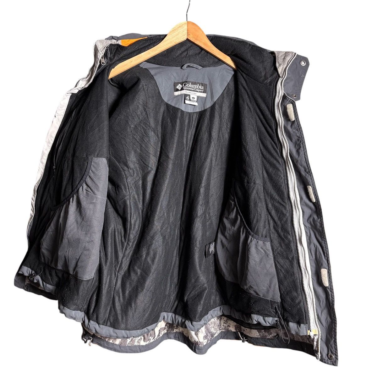 Columbia Vintage Columbia Omni Tech 2 in 1 Hoodie Heavy Jacket Coat Size US L / EU 52-54 / 3 - 3 Thumbnail