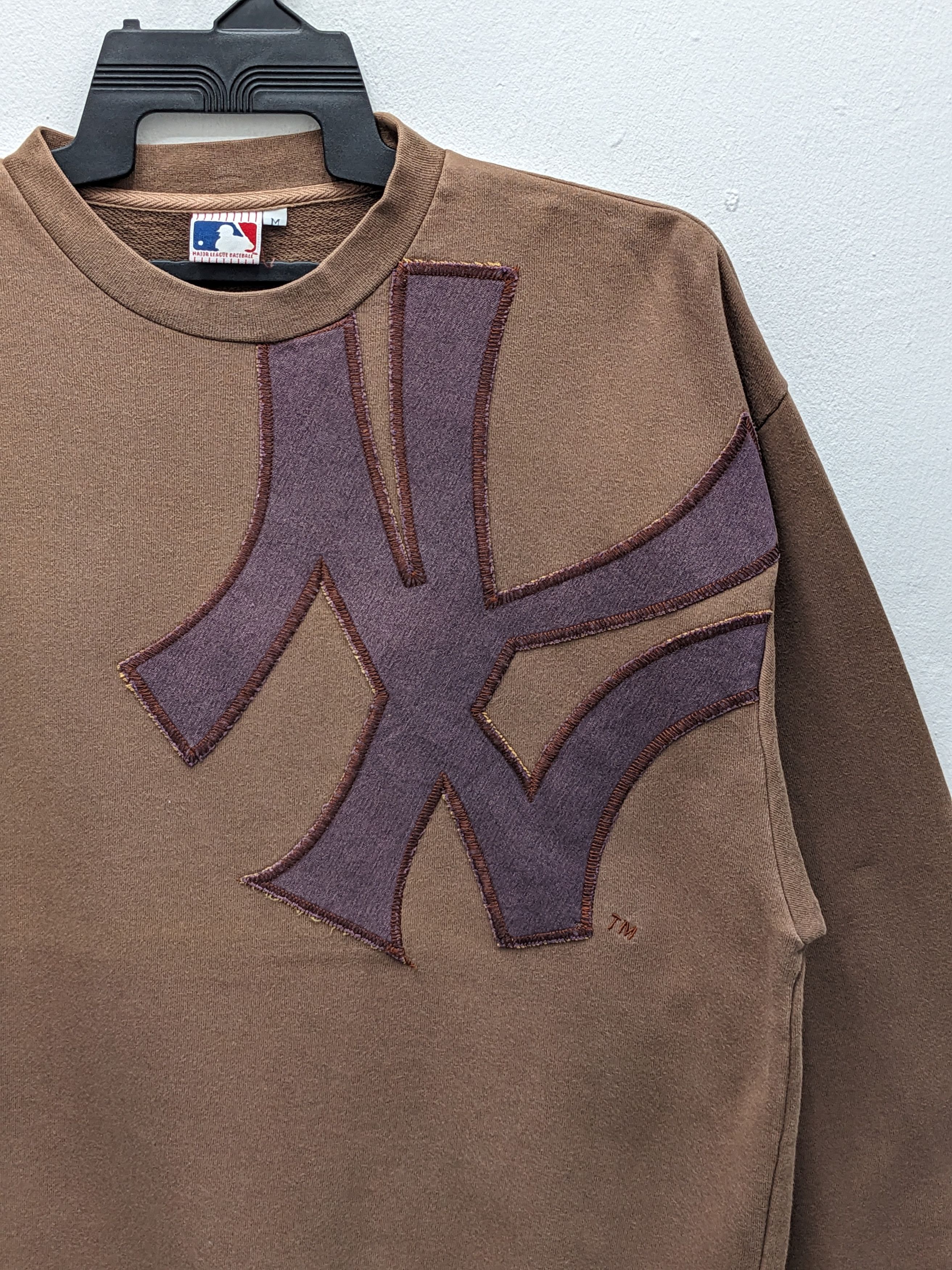New York Yankees Vintage 2003 New York Yankees Brown Sweatshirt Size US M / EU 48-50 / 2 - 3 Thumbnail