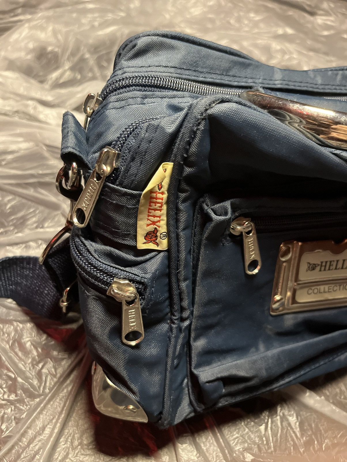 Helix Helix Collection Nylon Messenger Bag Functional UtilityStyle Size ONE SIZE - 2 Thumbnail
