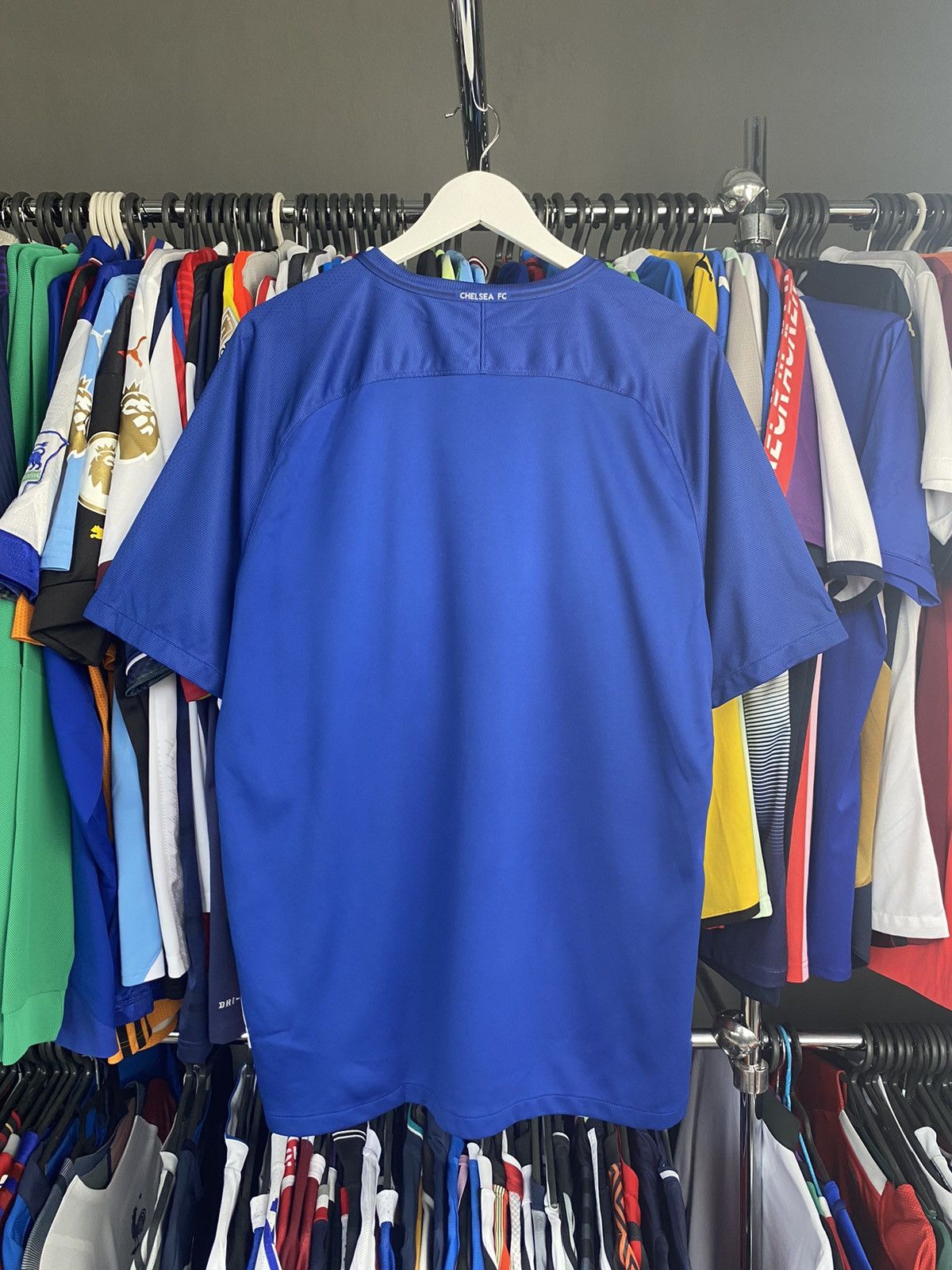 Nike 2017/18 NIKE CHELSEA HOME SOCCER FOOTBALL JERSEY SHIRT Size US XL / EU 56 / 4 - 2 Thumbnail
